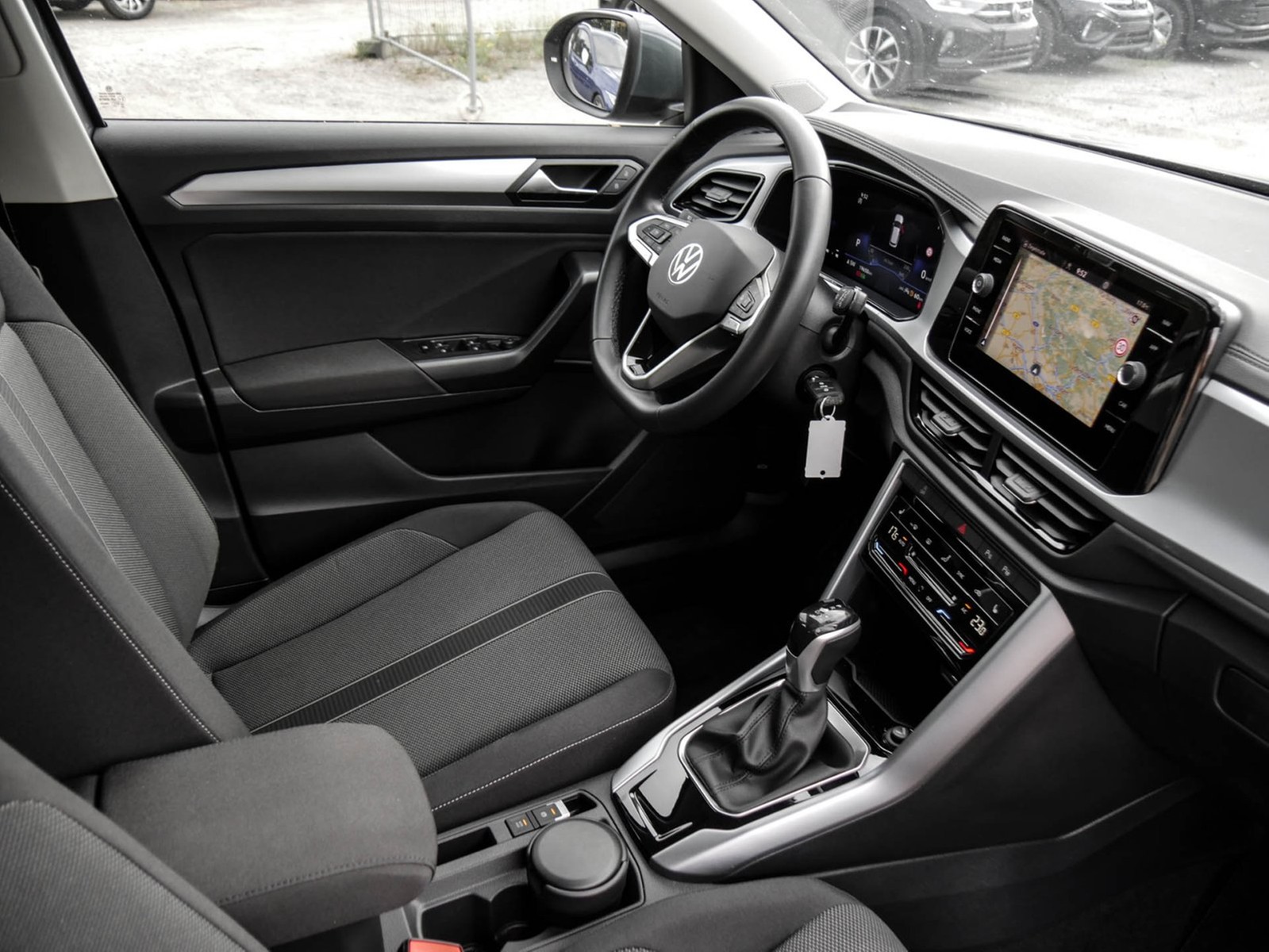 Volkswagen T-Roc 2.0 LIFE STANDHZ. CAM ACC NAVI ALU SITZHZ.