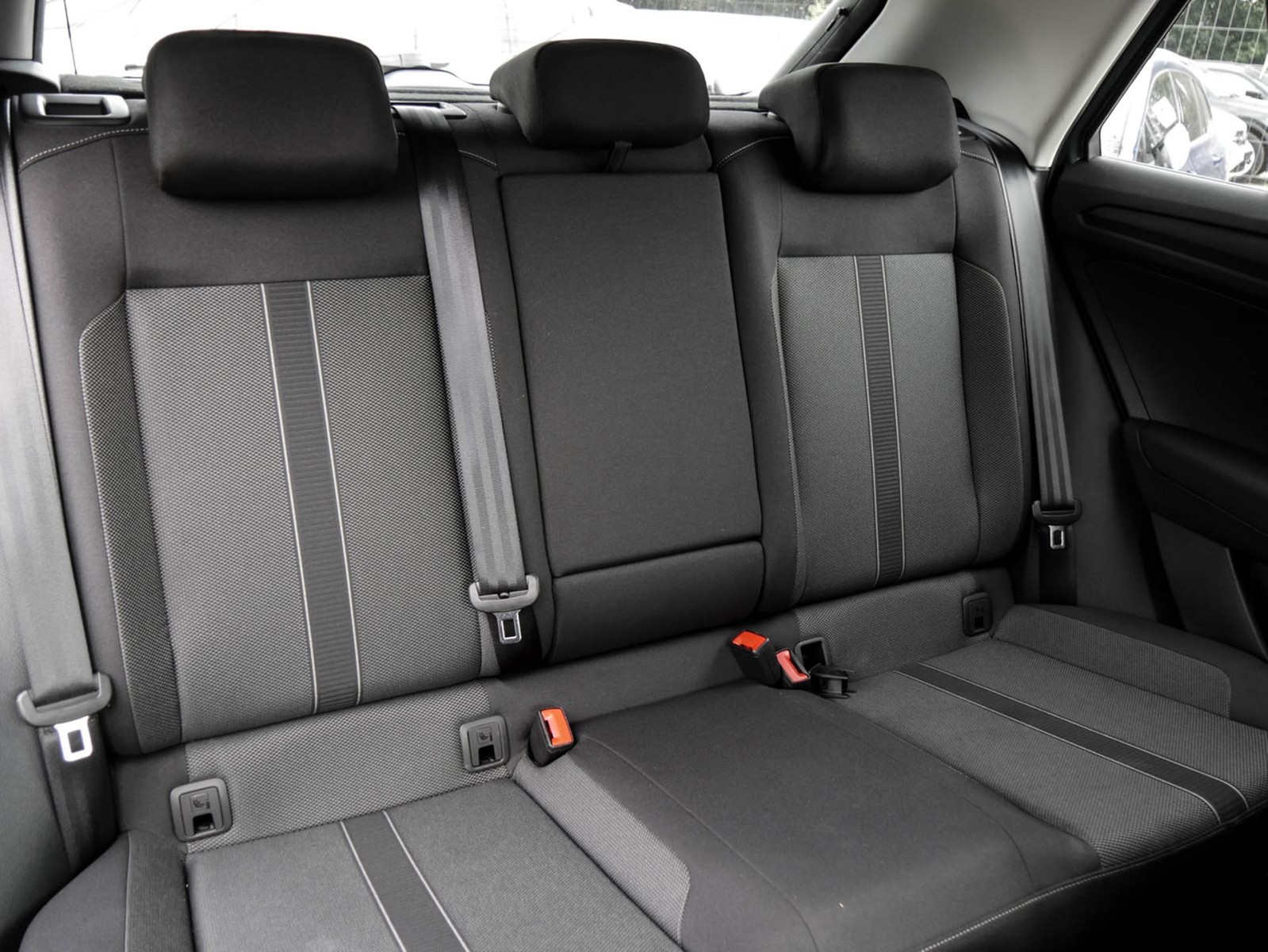 Volkswagen T-Roc 2.0 LIFE STANDHZ. CAM ACC NAVI ALU SITZHZ.