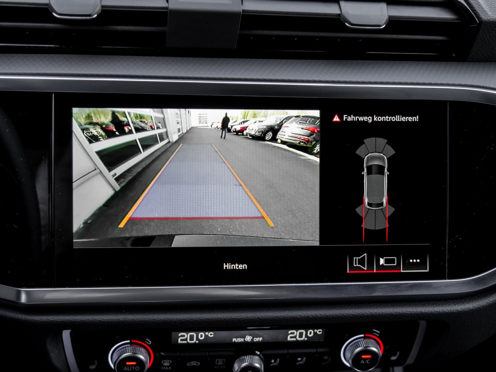Audi Q3 Sportback 35 S LINE CAM ACC LM19 EKLAPPE NAVI+