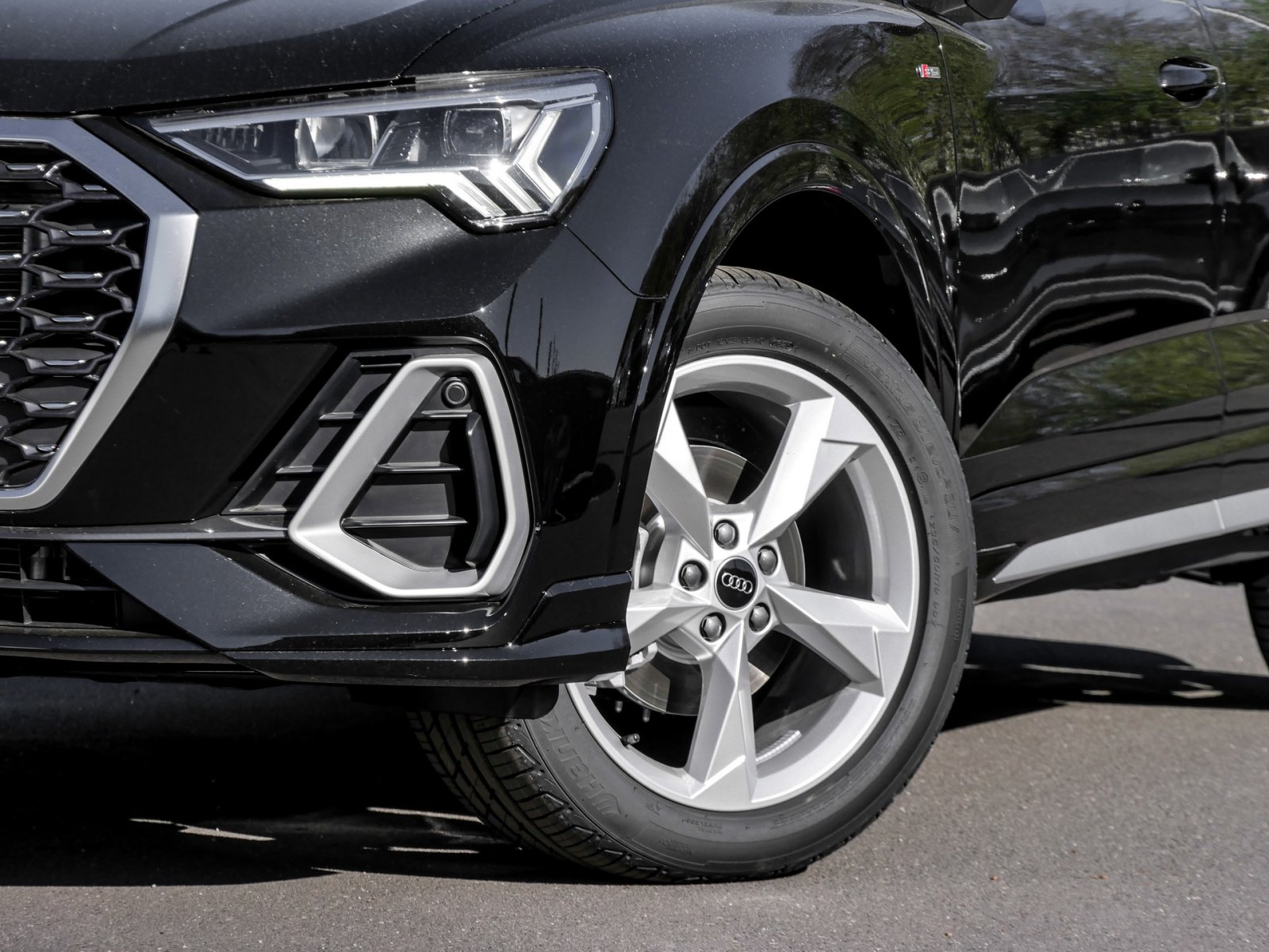 Audi Q3 Sportback 35 S LINE CAM ACC LM19 EKLAPPE NAVI+