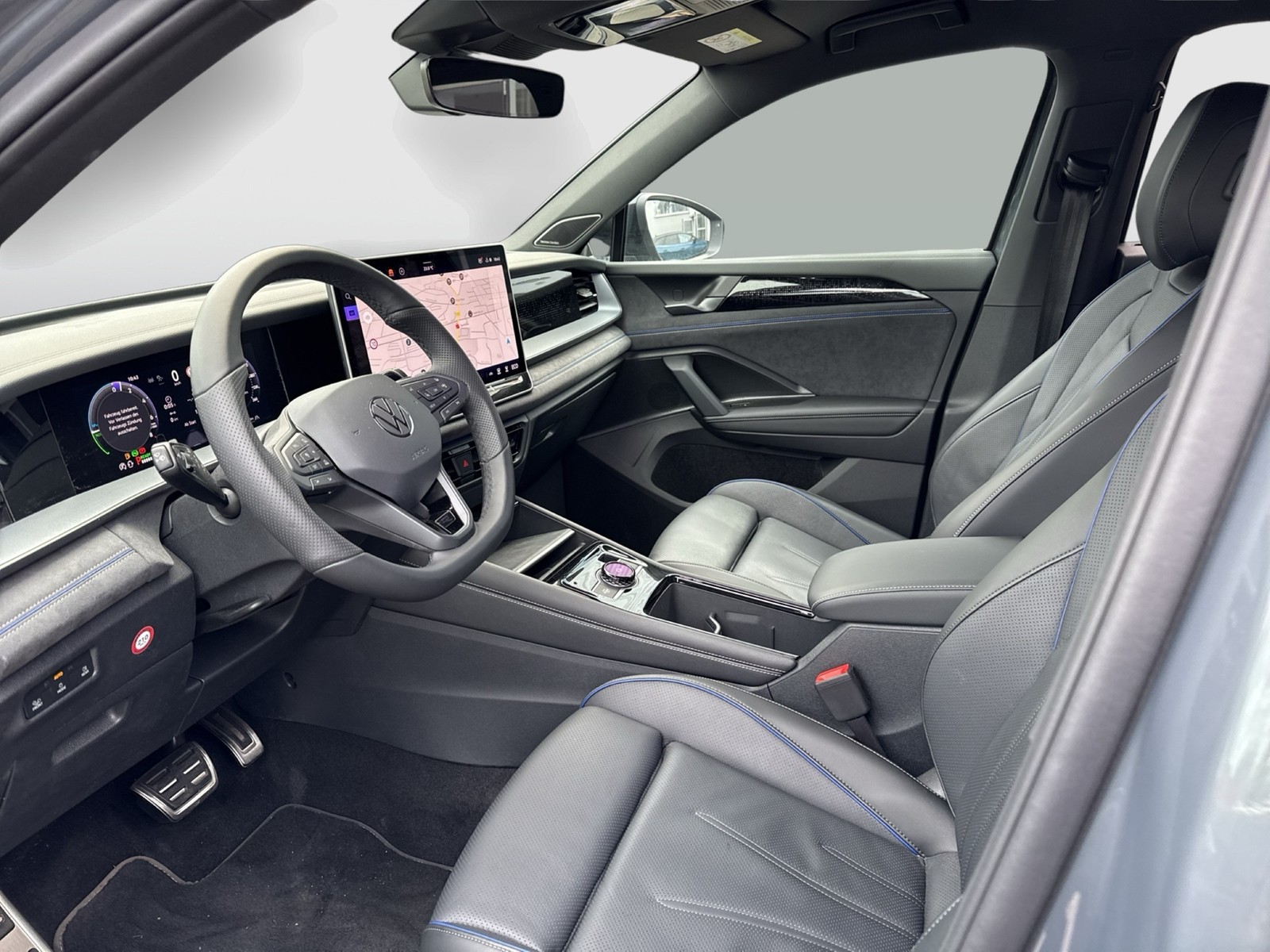 Volkswagen Tayron 1.5 HYBRID R-LINE BLACKSTYLE 360°CAM LM19