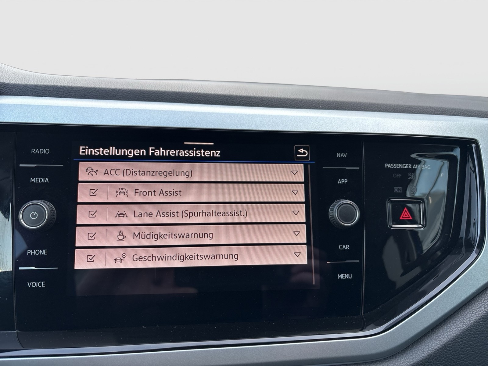 Volkswagen Taigo 1.5 GOAL CAM ACC LM17 NAVI CARPLAY SITZHZ.