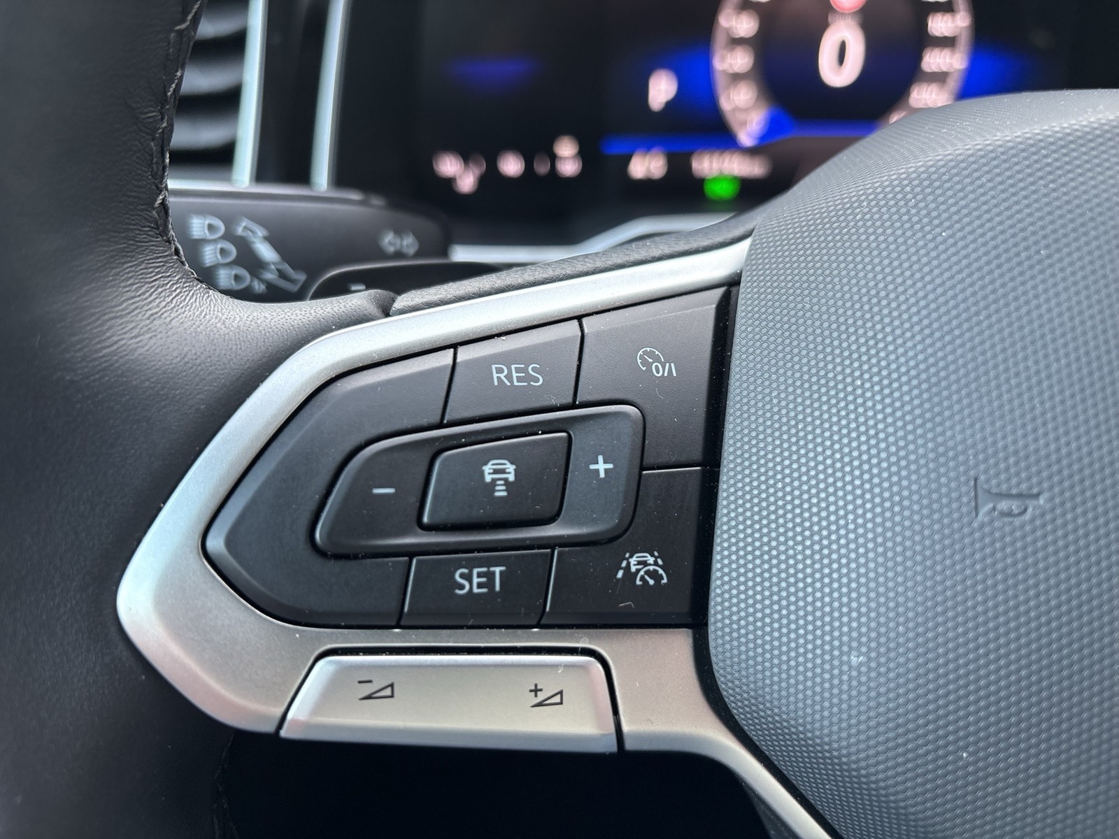 Volkswagen Taigo 1.5 GOAL CAM ACC LM17 NAVI CARPLAY SITZHZ.