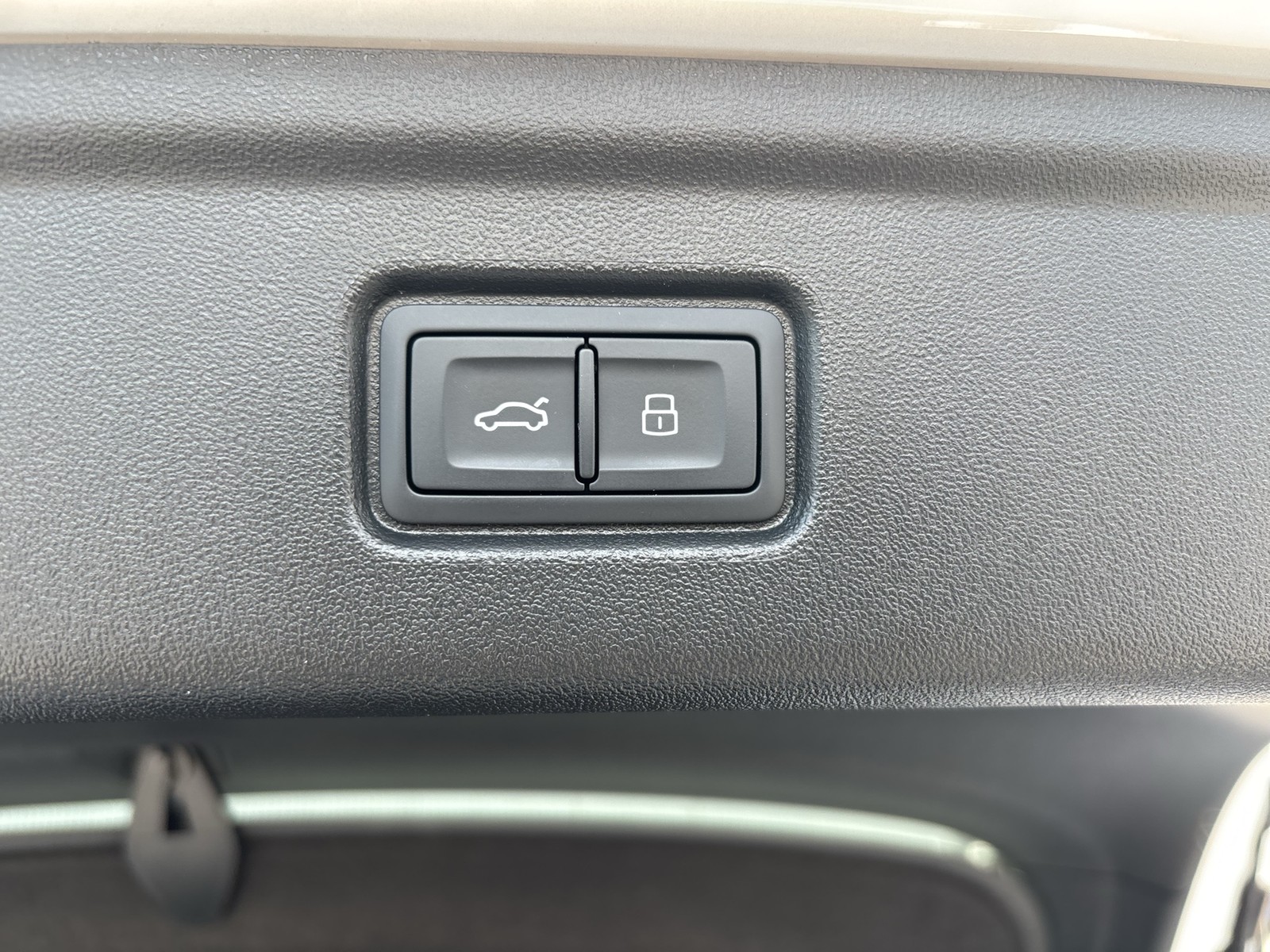 Audi A6 e-tron Sportback performance S LINE AHK LM20