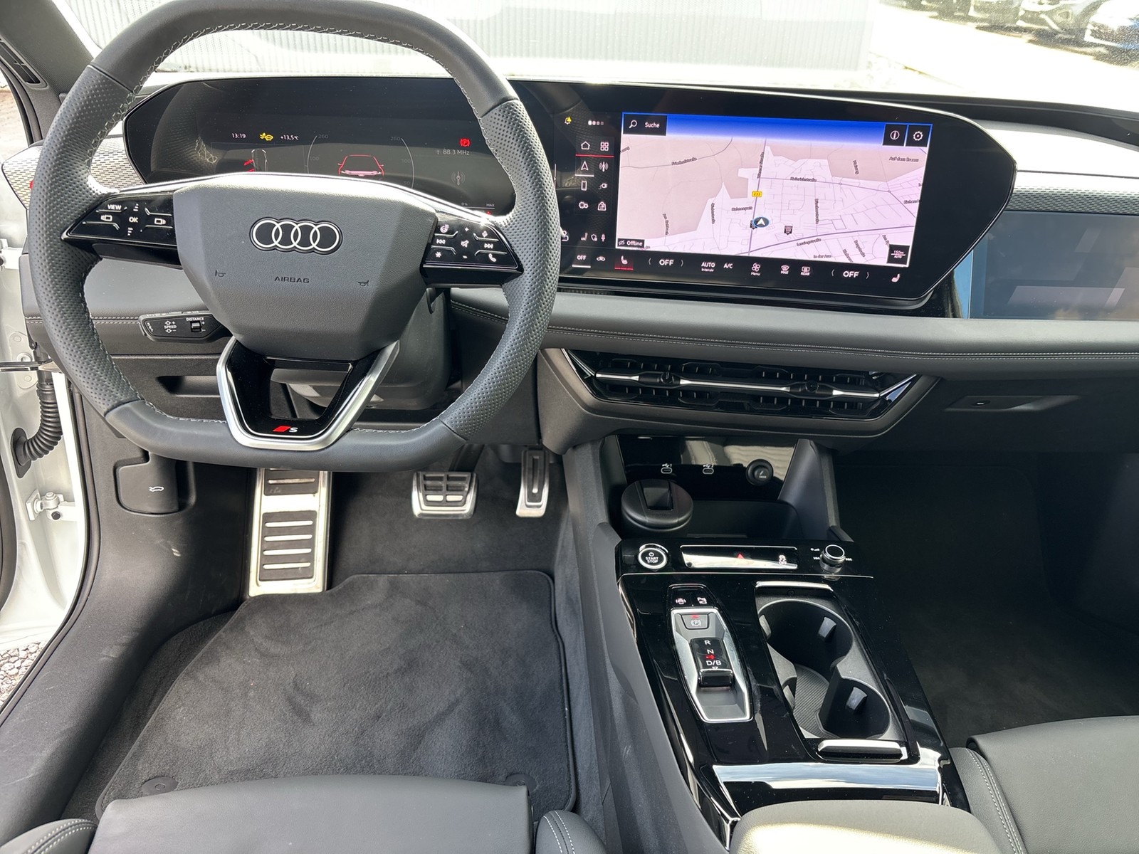 Audi A6 e-tron Sportback performance S LINE AHK LM20