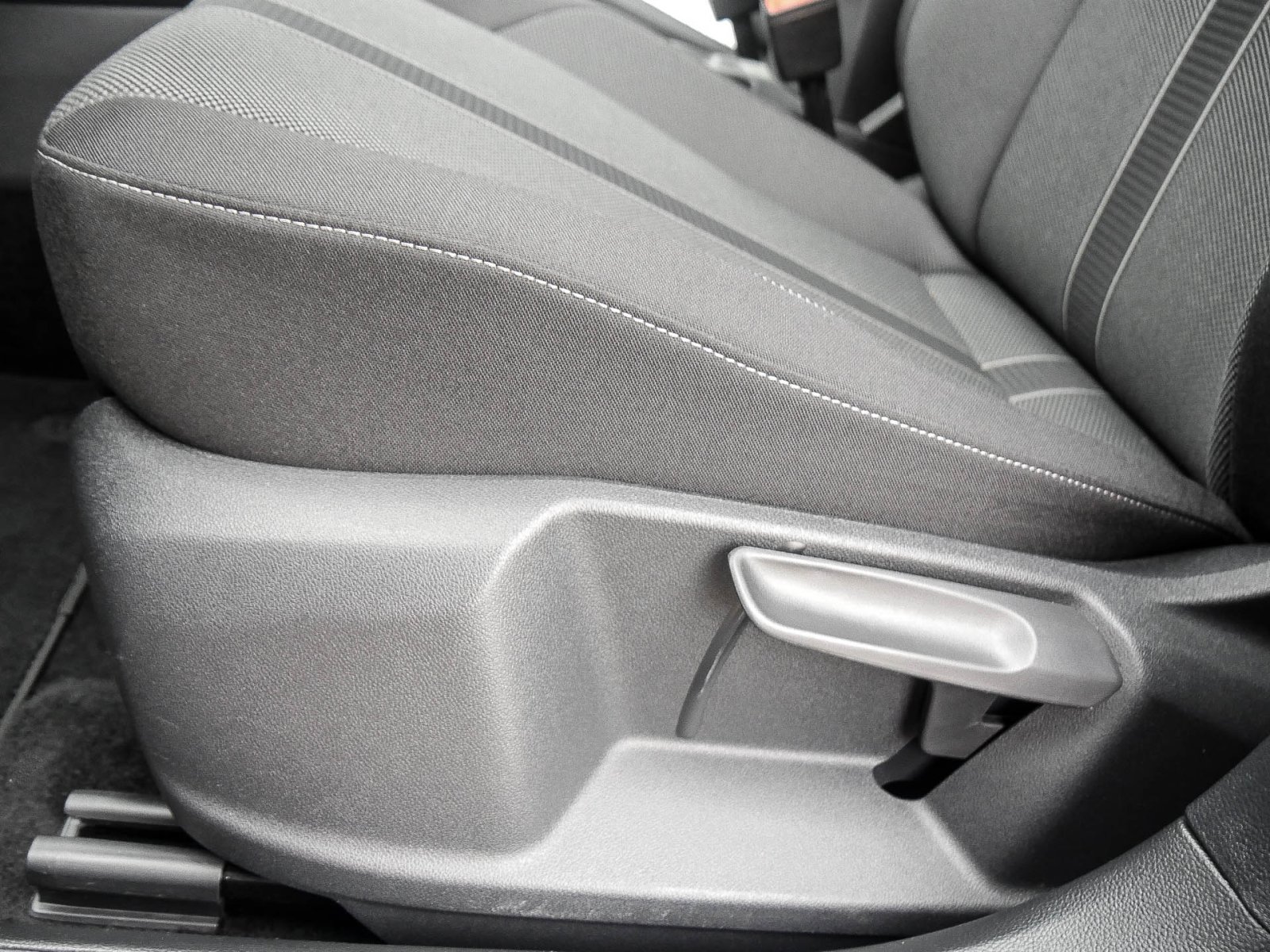 Volkswagen T-Roc 2.0 LIFE STANDHEIZUNG NAVI ALU SITZHEIZUNG