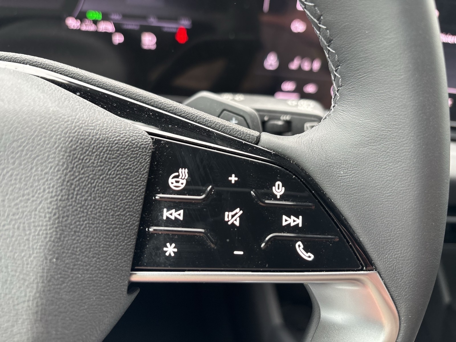 Audi A6 e-tron Avant quattro S LINE AHK 360°CAM LM21