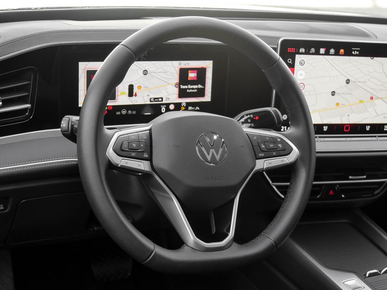 Volkswagen Passat Variant 2.0 BUSINESS NEUESMODELL PANO ACC
