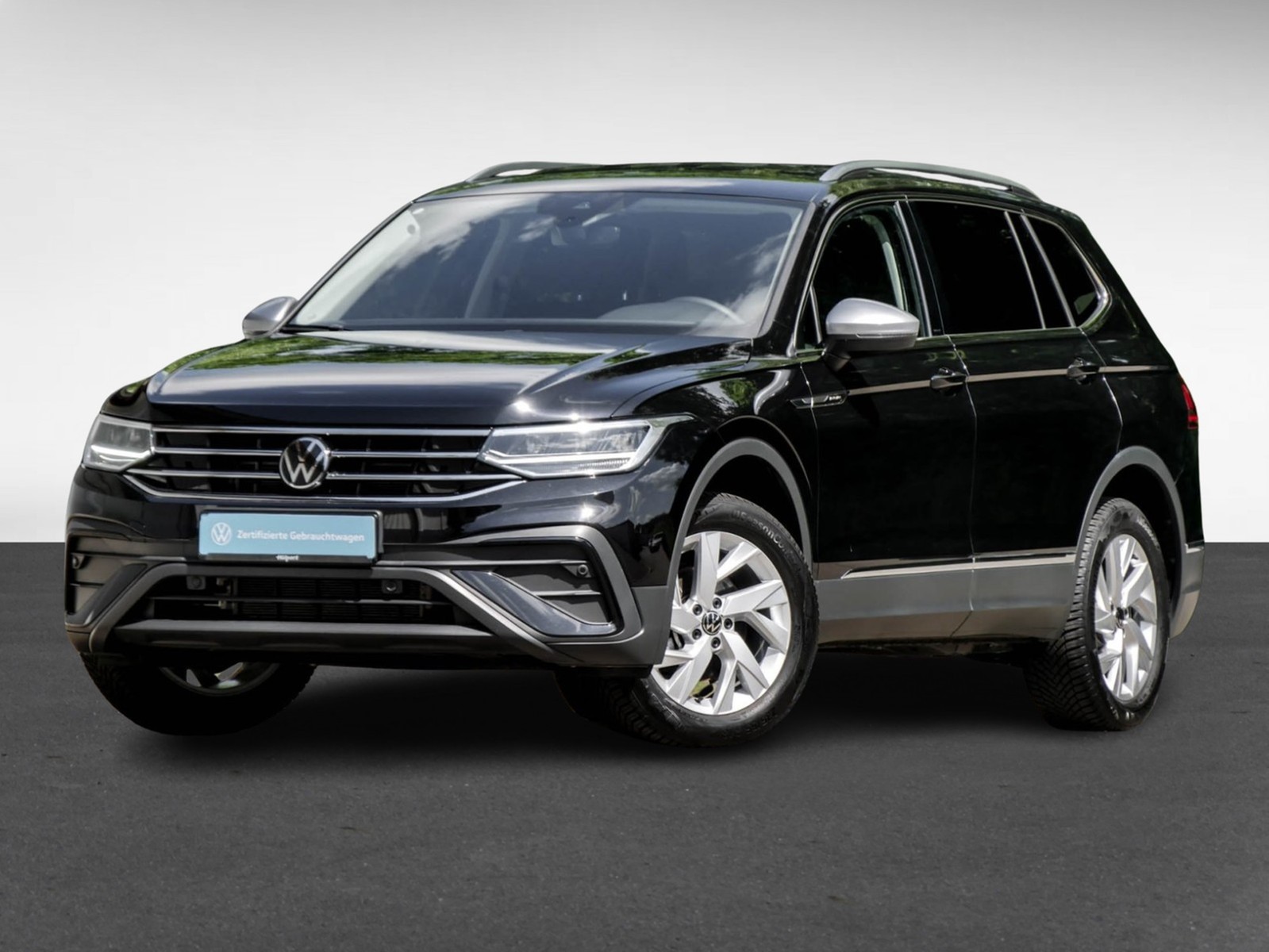Volkswagen Tiguan Allspace 1.5 LIFE 7SITZE AHK LM18 NAVI