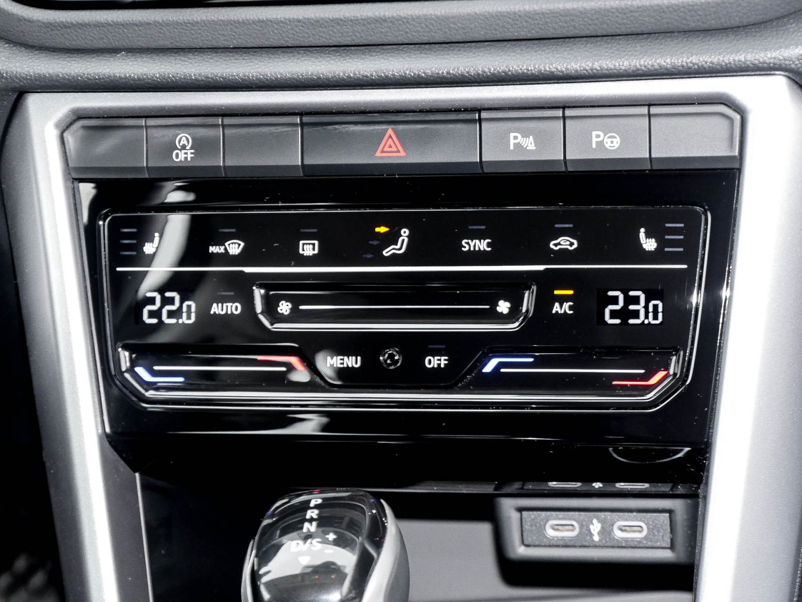 Volkswagen T-Roc 2.0 LIFE ALU NAVI SITZHEIZUNG LED DAB+