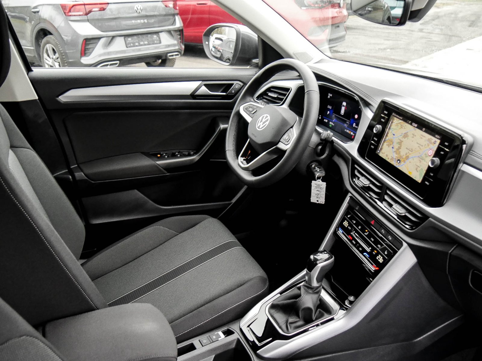 Volkswagen T-Roc 2.0 LIFE ALU NAVI SITZHEIZUNG LED DAB+