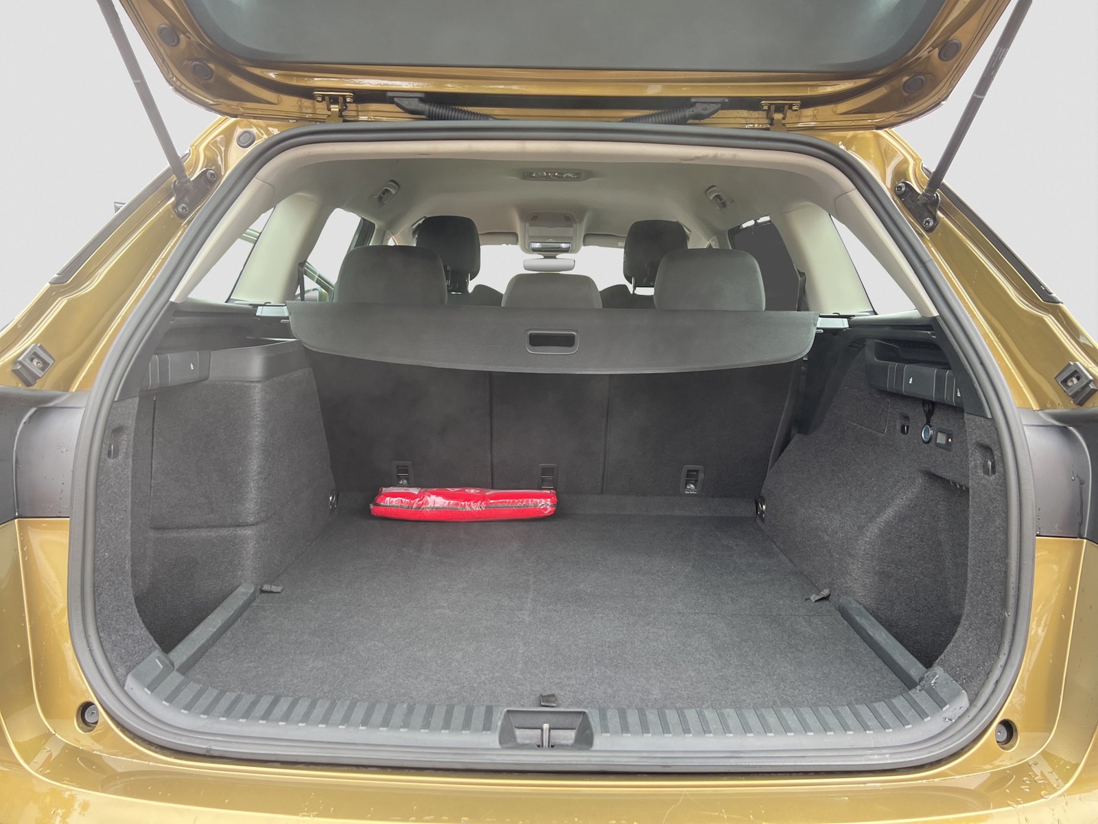 Skoda Kodiaq 1.5 iV SELECTION AHK CAM LM18 CARPLAY