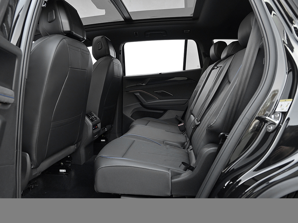 Volkswagen Tayron 2.0 R-LINE BLACK STYLE 4X4 PANO AHK LM20