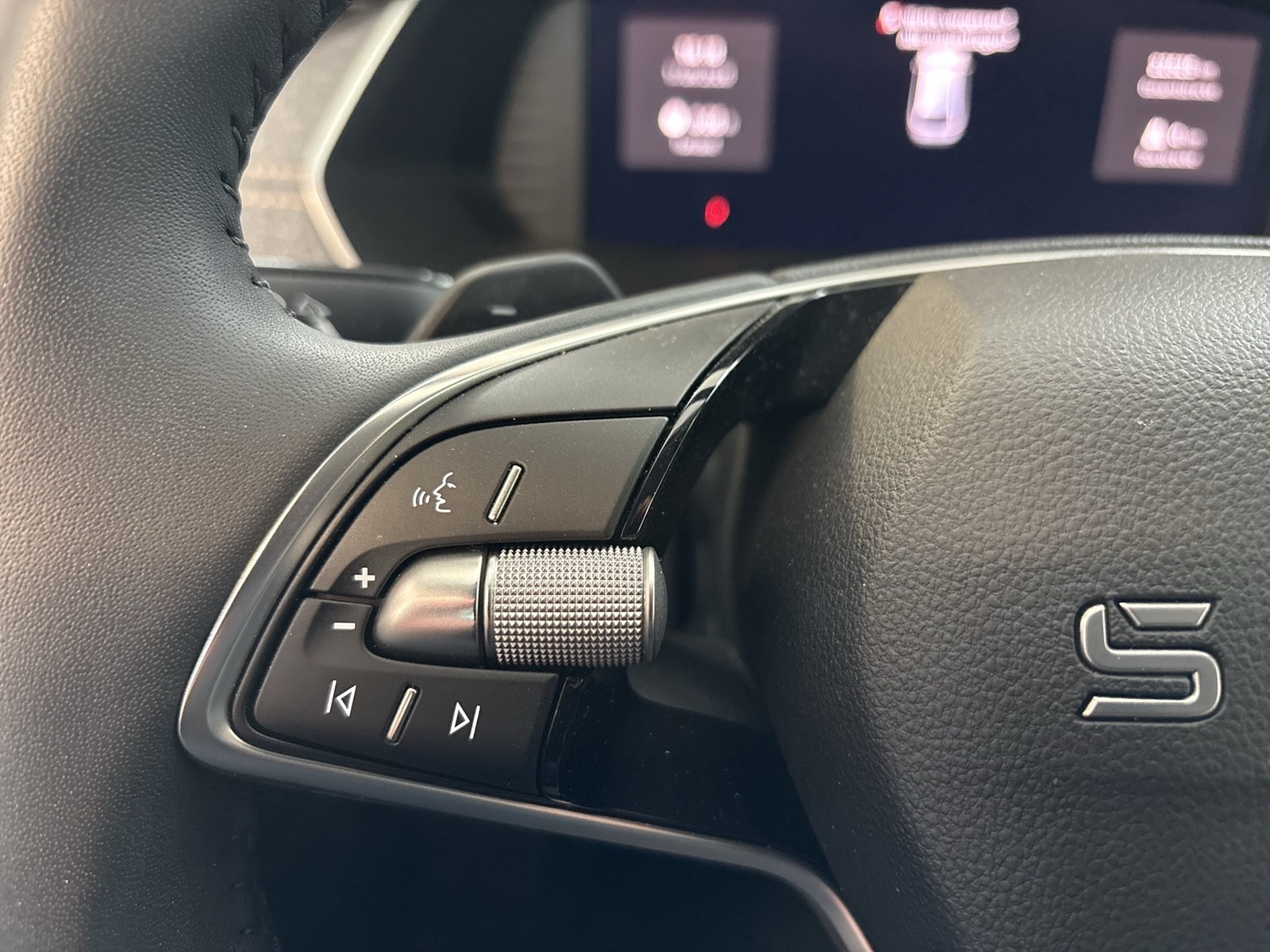 Skoda Octavia Combi 2.0 SELECTION AHK CAM ACC NAVI