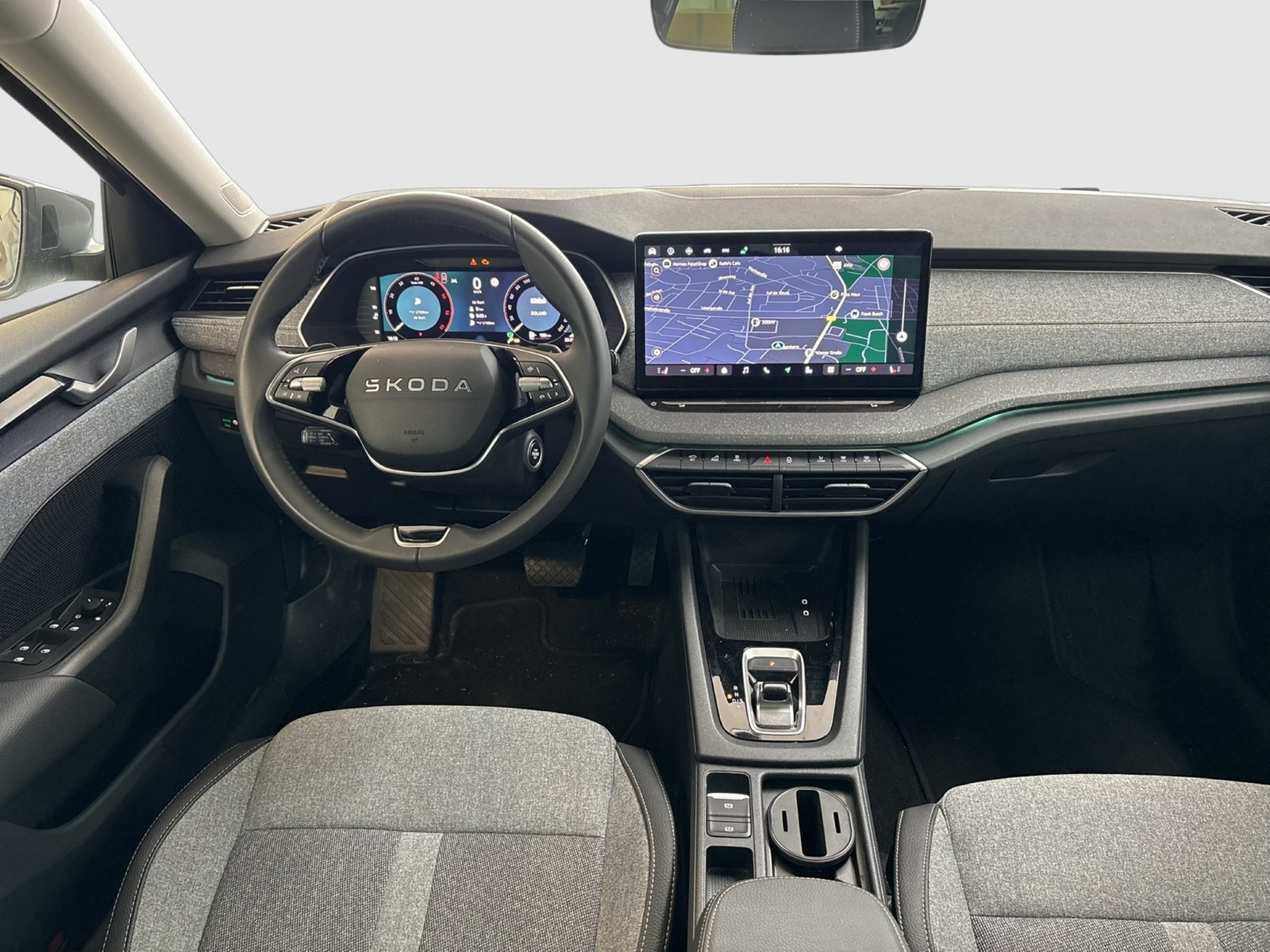 Skoda Octavia Combi 2.0 SELECTION AHK CAM ACC NAVI