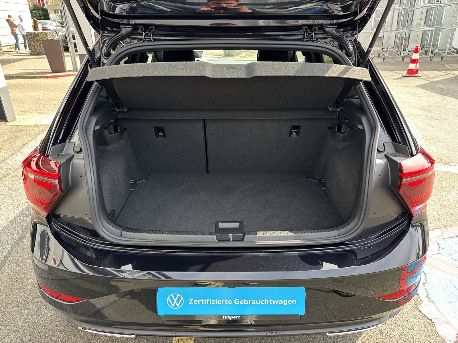 Volkswagen Polo 1.0 R-LINE CAM ACC LM17 NAVI CARPLAY SITZHZ
