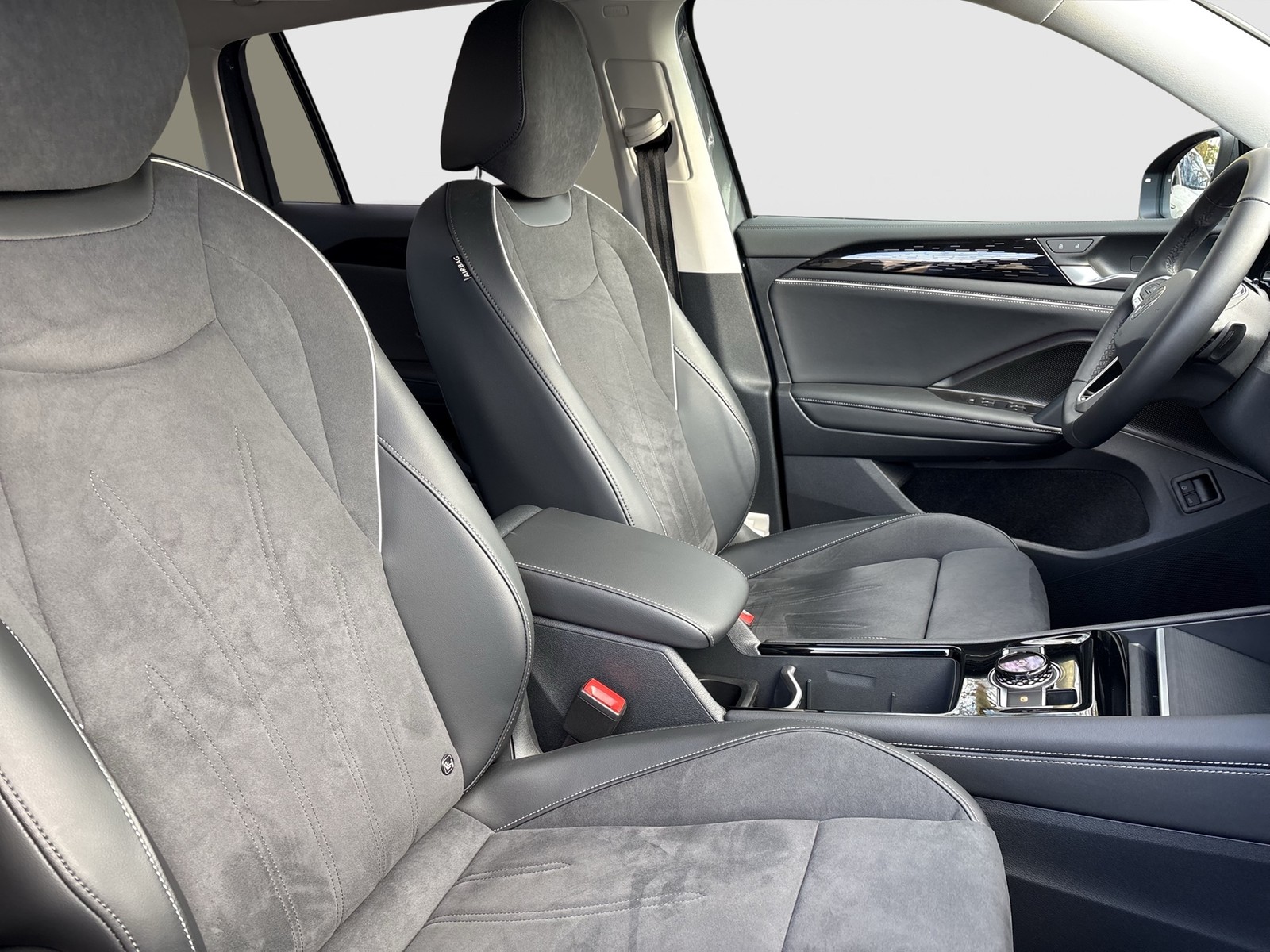 Volkswagen Tiguan 1.5 HYBRID ELEGANCE NEUES MODELL AHK CAM