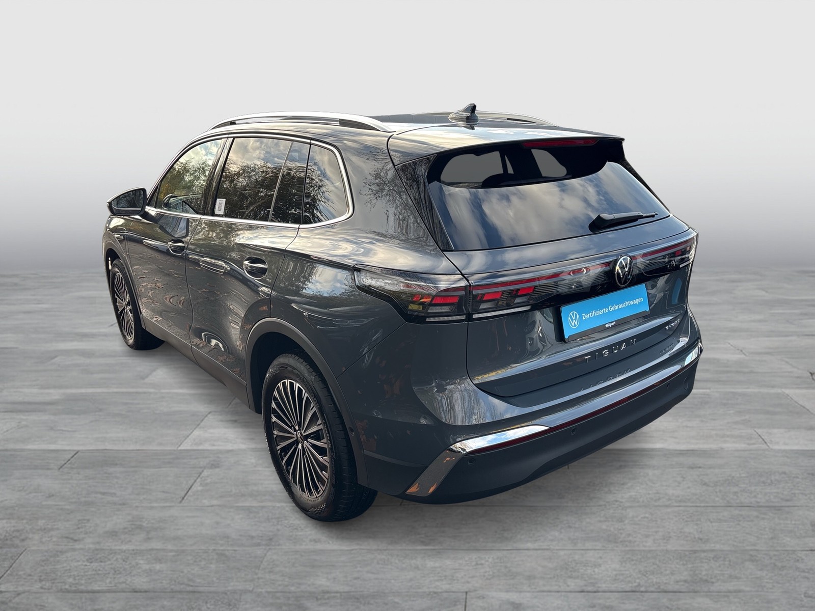 Volkswagen Tiguan 1.5 HYBRID ELEGANCE NEUES MODELL AHK CAM