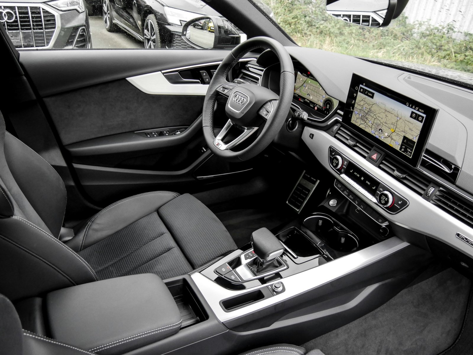 Audi A4 Avant 40 TDI quattro S tronic S Line Standheizung+AHK+Pano+B&O+2xSline+