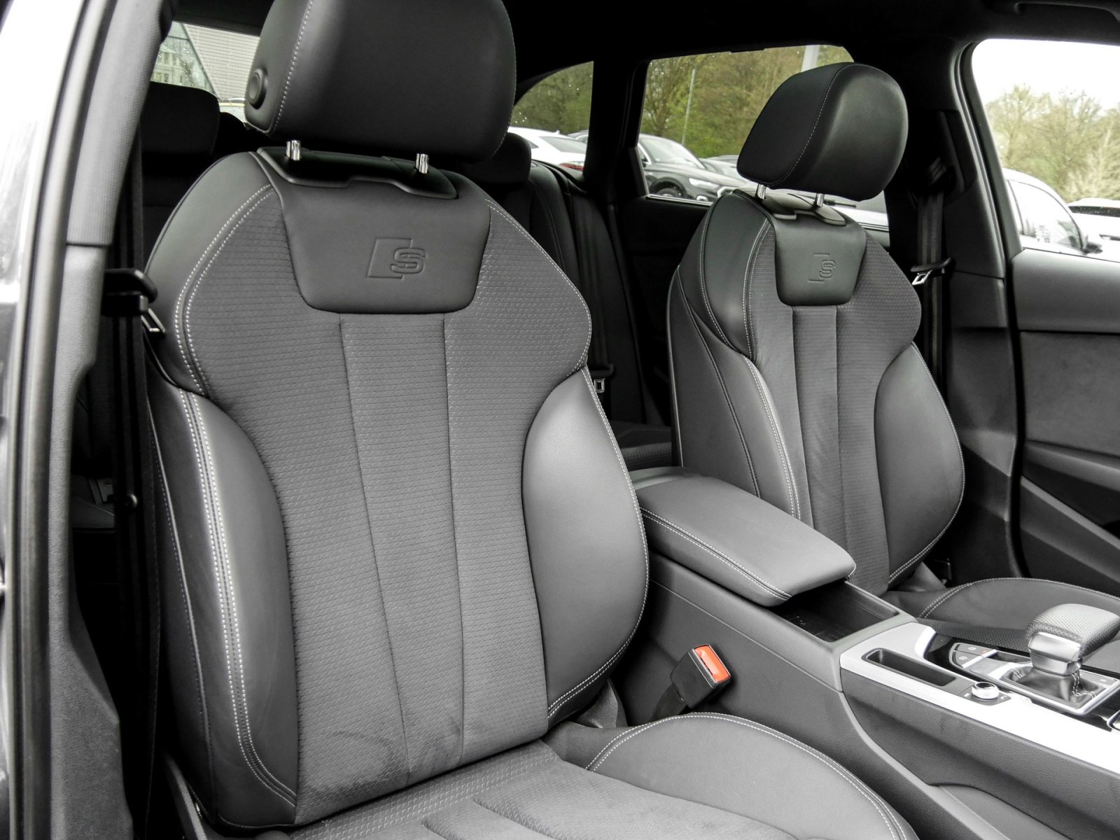 Audi A4 Avant 40 TDI quattro S tronic S Line Standheizung+AHK+Pano+B&O+2xSline+