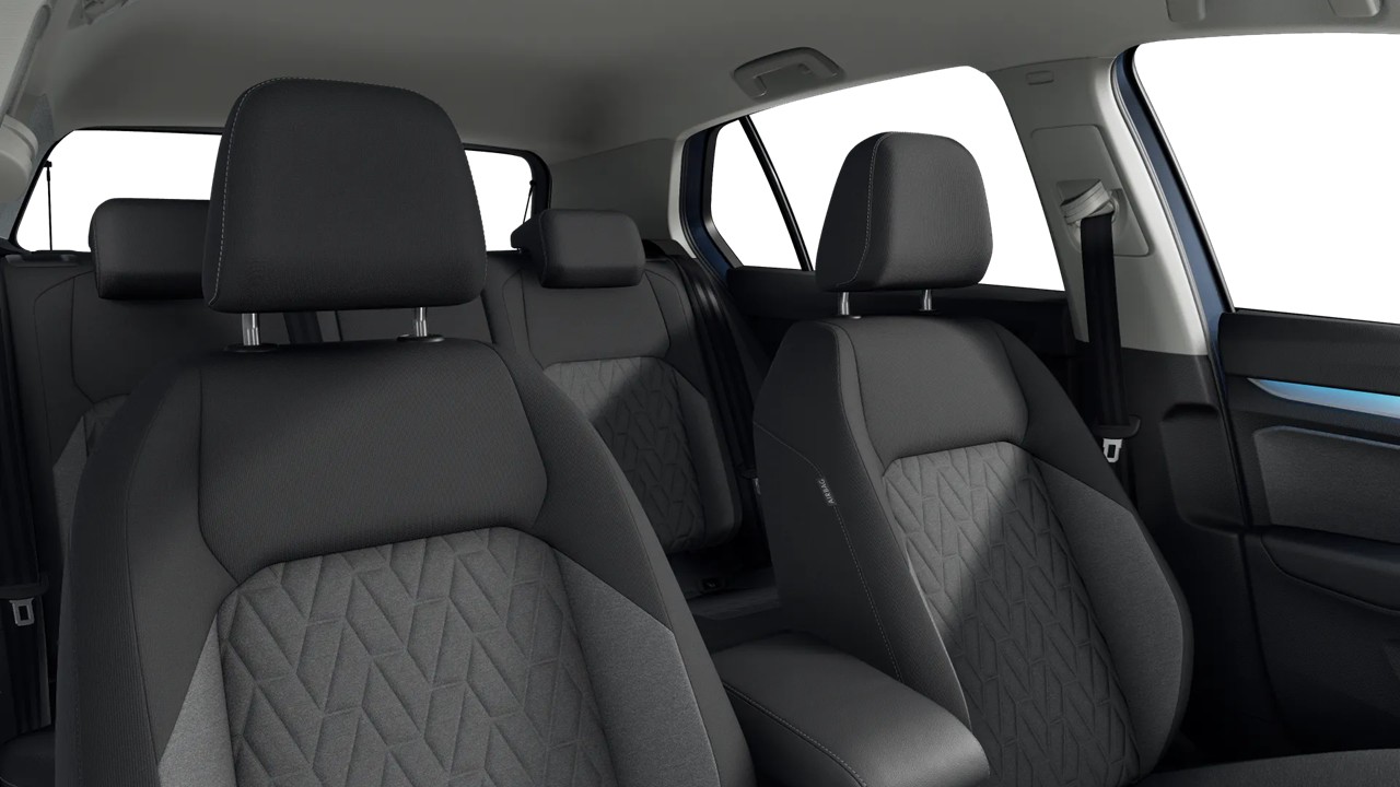 Volkswagen Golf VIII 1.5 eTSI LIFE CAM ACC HEAD-UP NAVI ALU