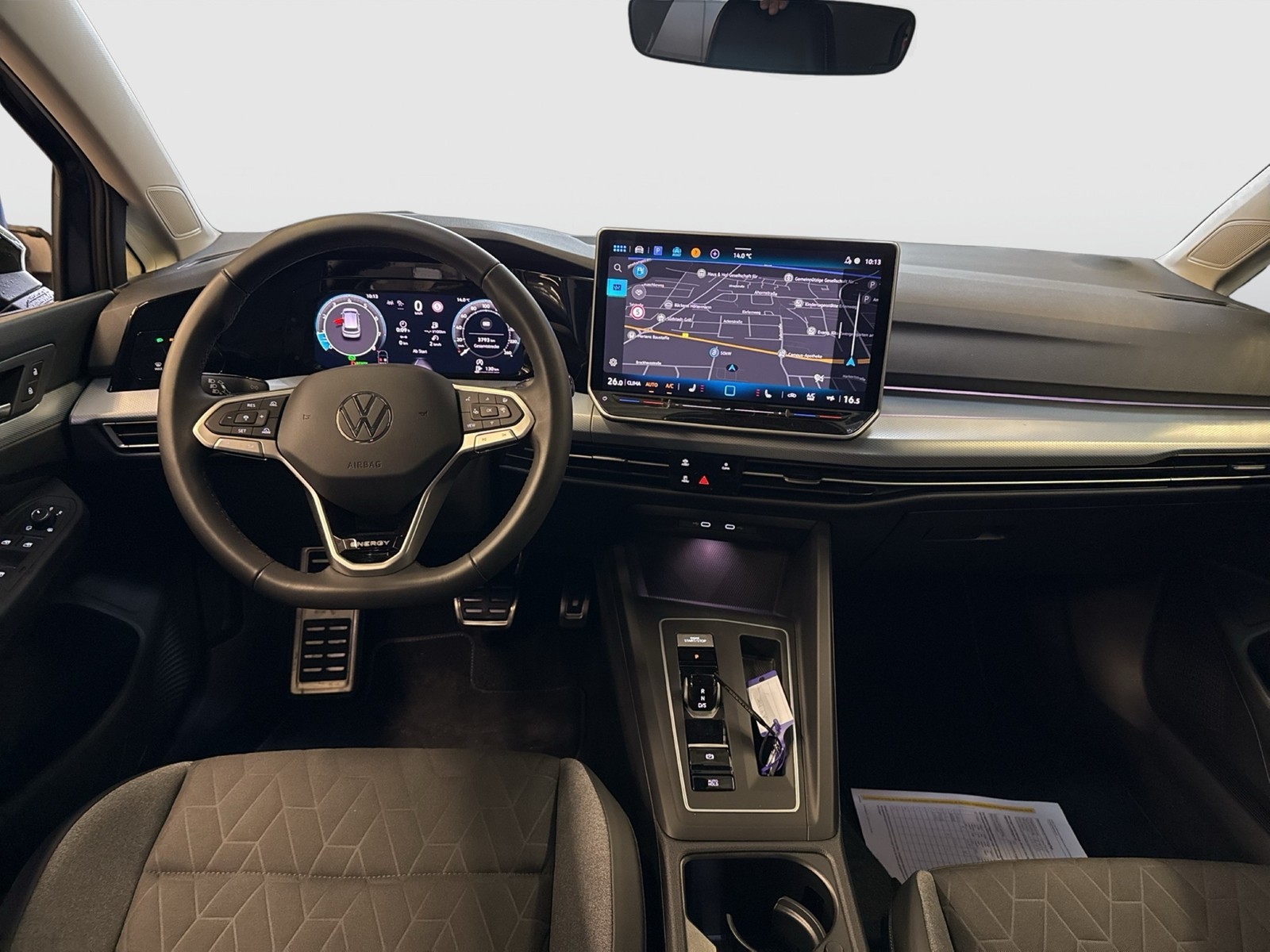 Volkswagen Golf VIII 1.5 eTSI ENERGY CAM ACC NAVI CARPLAY