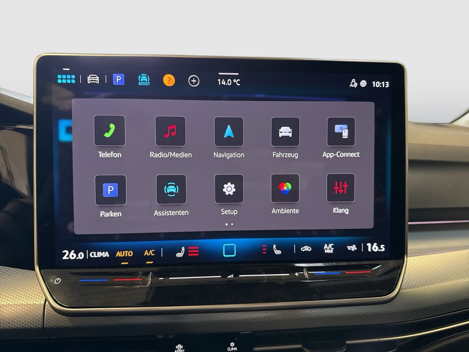 Volkswagen Golf VIII 1.5 eTSI ENERGY CAM ACC NAVI CARPLAY