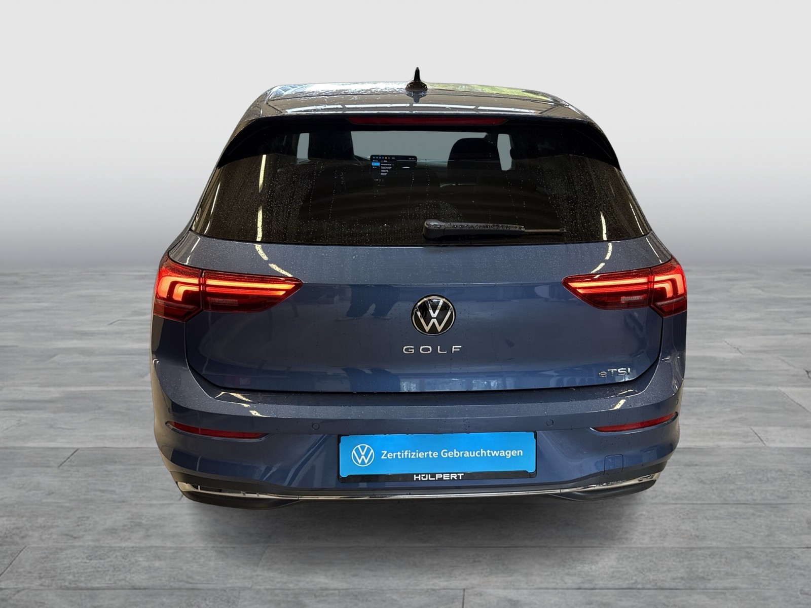 Volkswagen Golf VIII 1.5 eTSI ENERGY CAM ACC NAVI CARPLAY