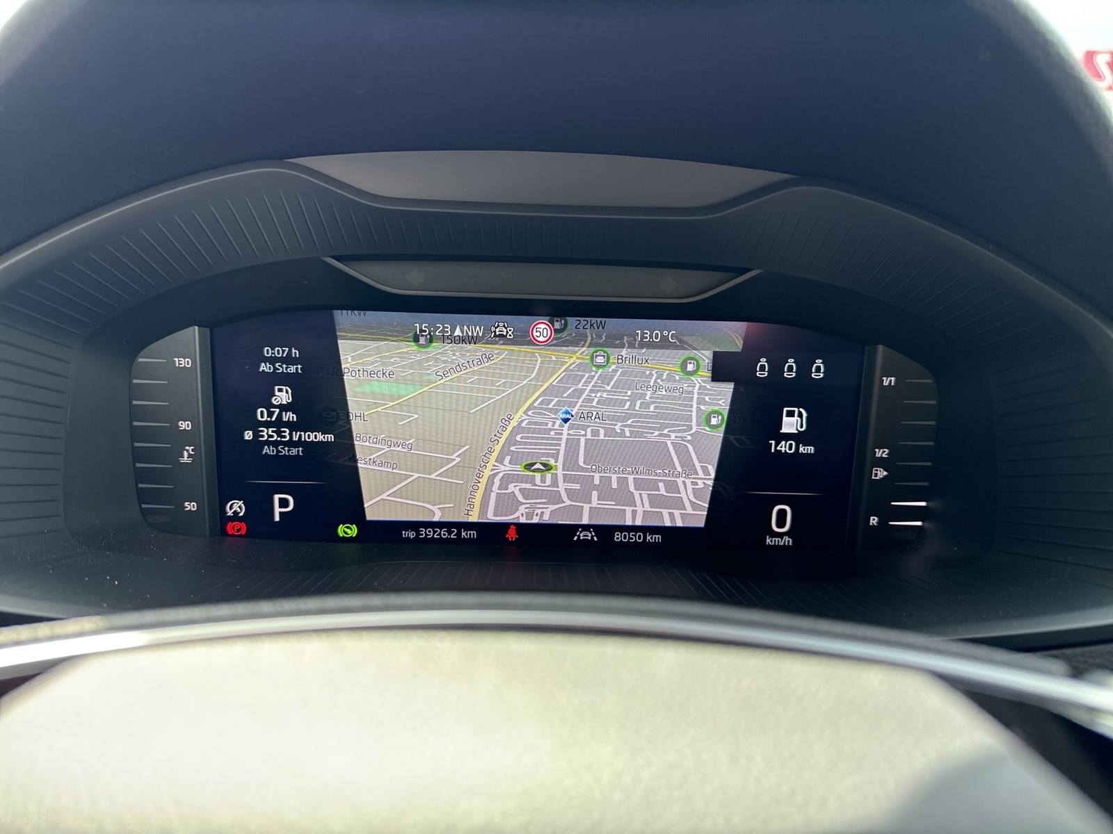 Skoda Karoq 2.0 TOUR AHK 360°CAM MATRIX E-KLAPPE NAVI