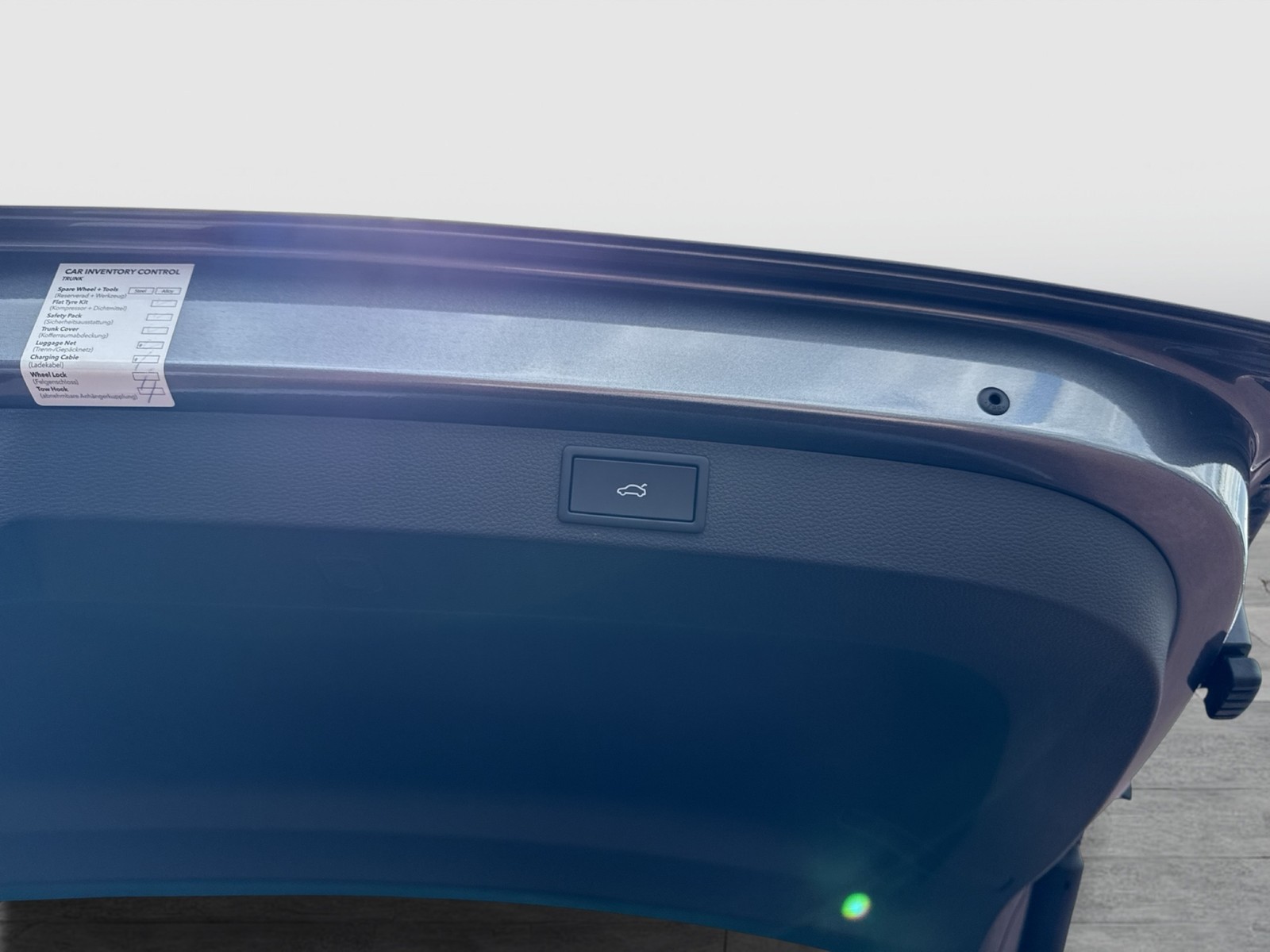 Skoda Karoq 2.0 TOUR AHK 360°CAM MATRIX E-KLAPPE NAVI