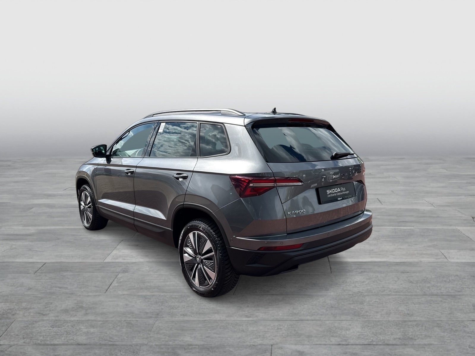 Skoda Karoq 2.0 TOUR AHK 360°CAM MATRIX E-KLAPPE NAVI