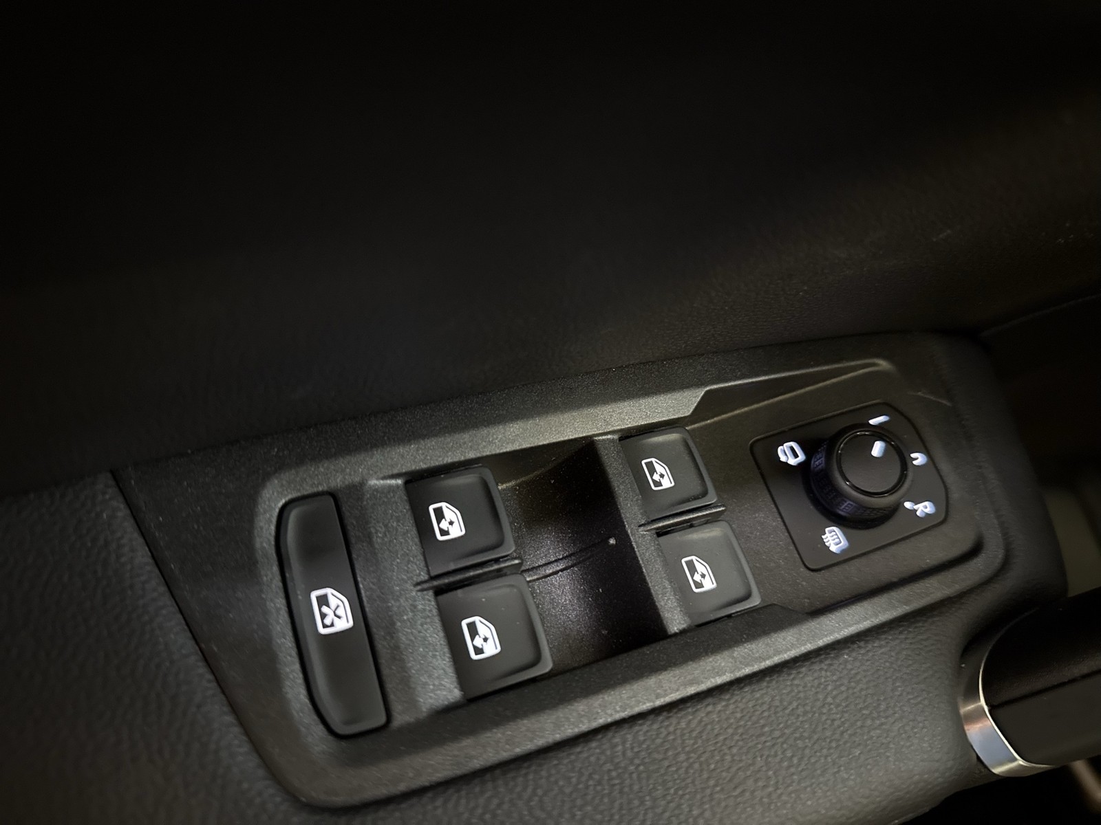 Volkswagen Touran 2.0 GOAL 7SITZE ACC CARPLAY ALU SITZHEIZ.