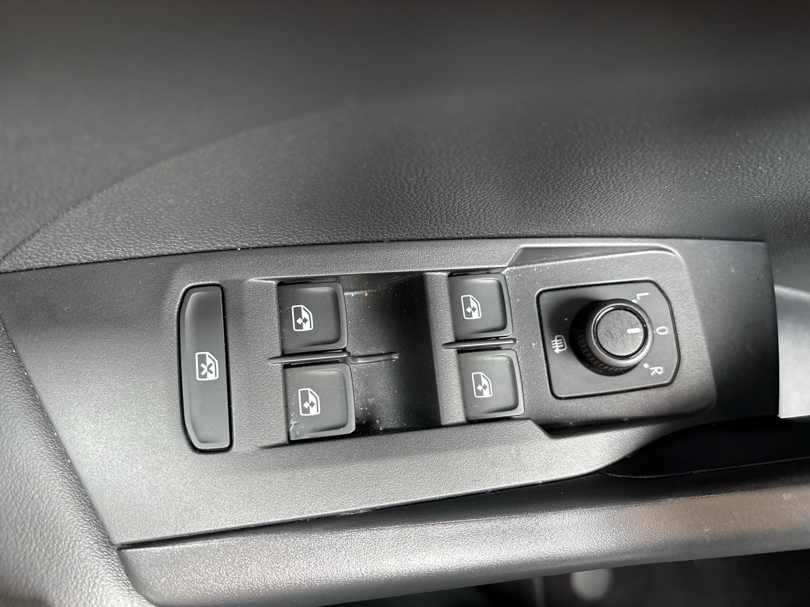 Volkswagen T-Cross 1.0 CARPLAY SITZHEIZUNG LED EINPARKHILFE