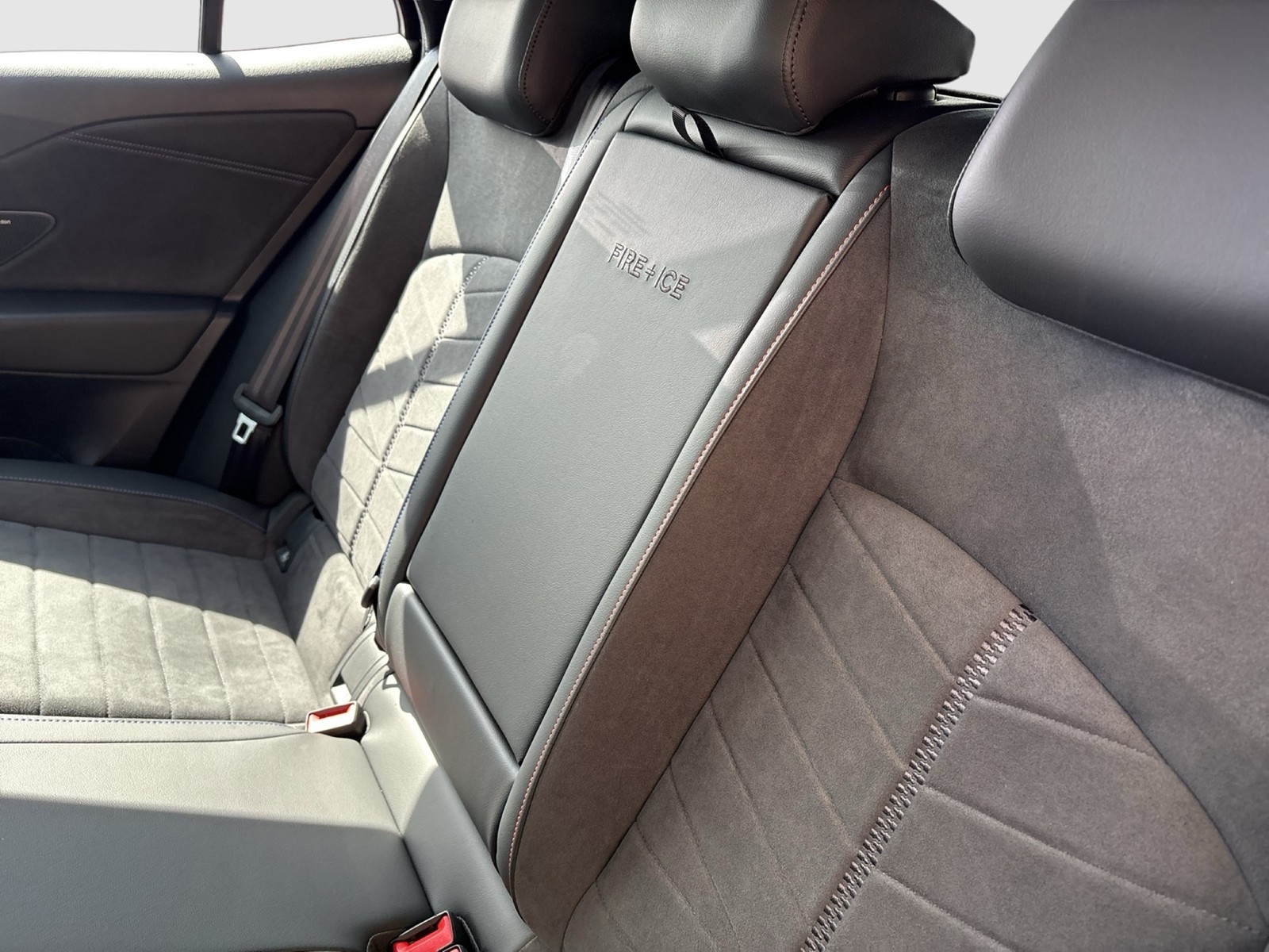 Volkswagen ID.3 GTX PERFORMANCE FIRE+ICE HARMAN KARDON LM20