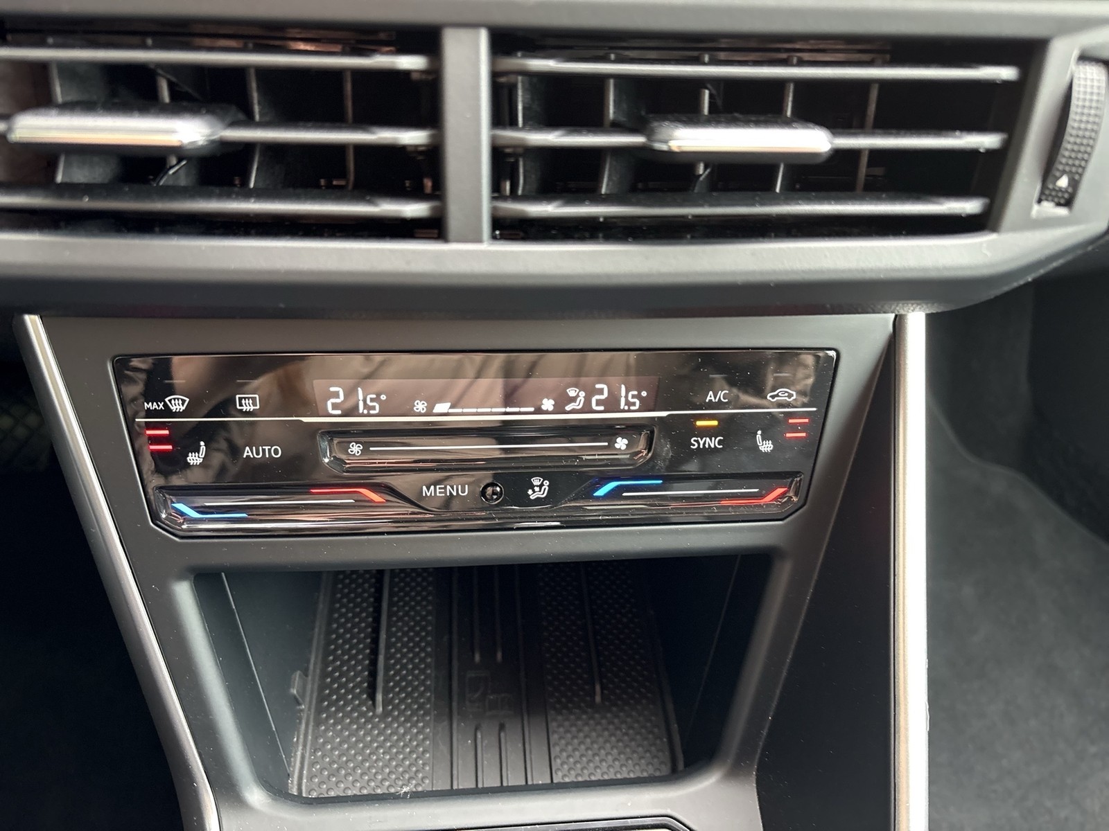 Volkswagen Taigo 1.5 LIFE CARPLAY LM17 SITZHEIZUNG