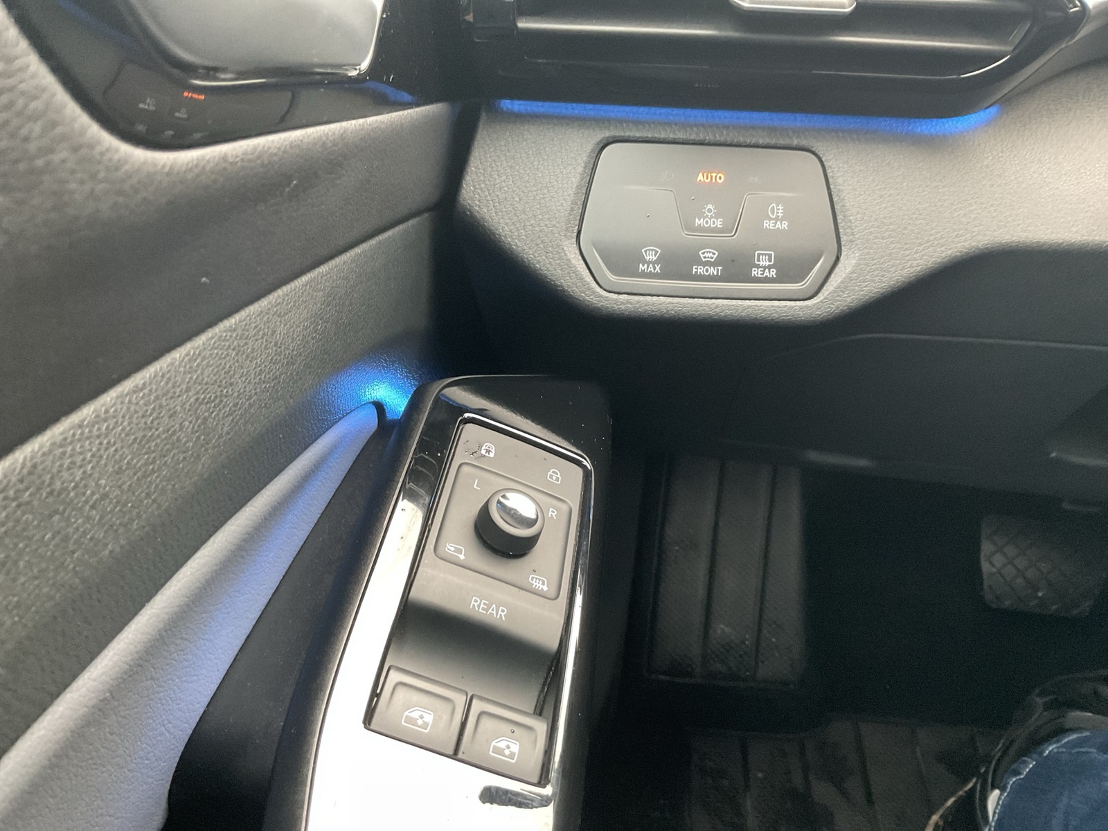 Volkswagen ID.4 Pure Performance ACC LM19 NAVI SITZHEIZUNG