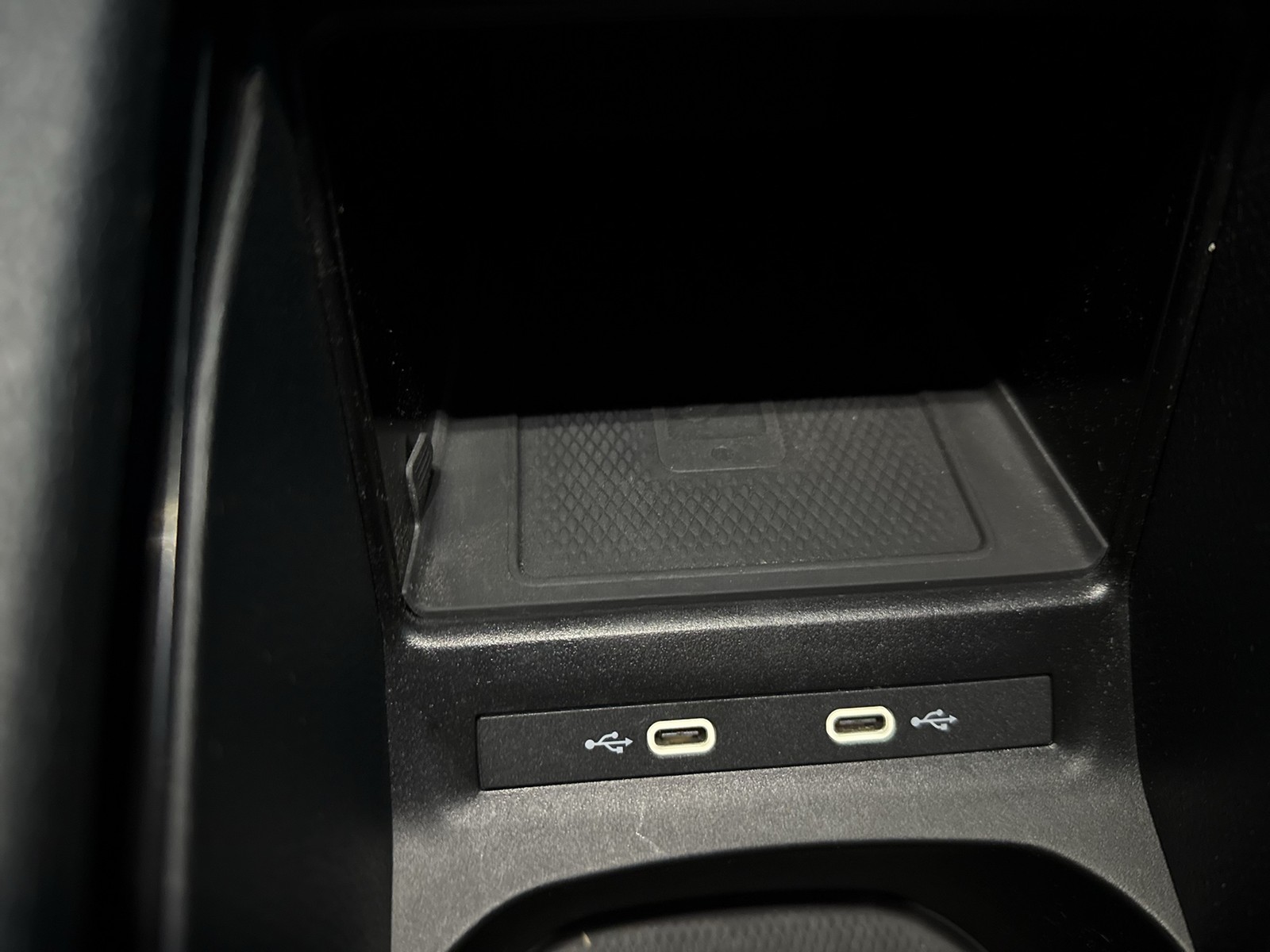 Volkswagen ID.5 PRO ACC LM19 NAVI CARPLAY SITZHEIZUNG