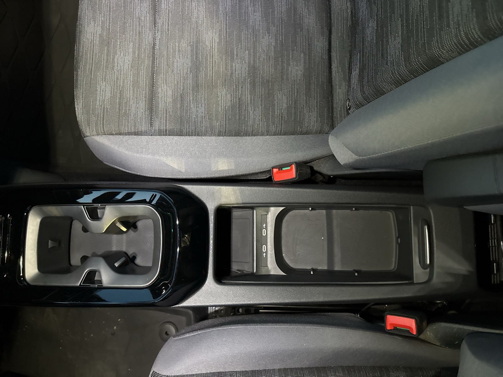 Volkswagen ID.5 PRO ACC LM19 NAVI CARPLAY SITZHEIZUNG