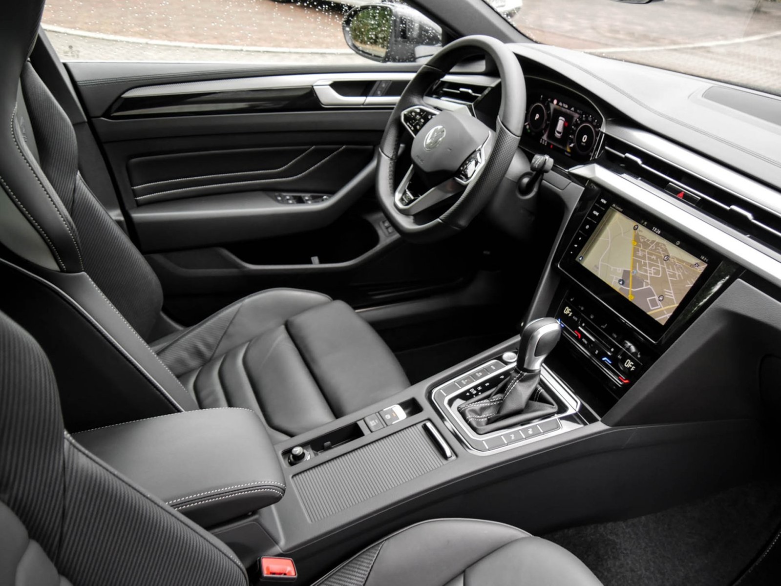 Volkswagen Arteon Shooting Brake HYBRID R-LINE LEDER AHK 19Z
