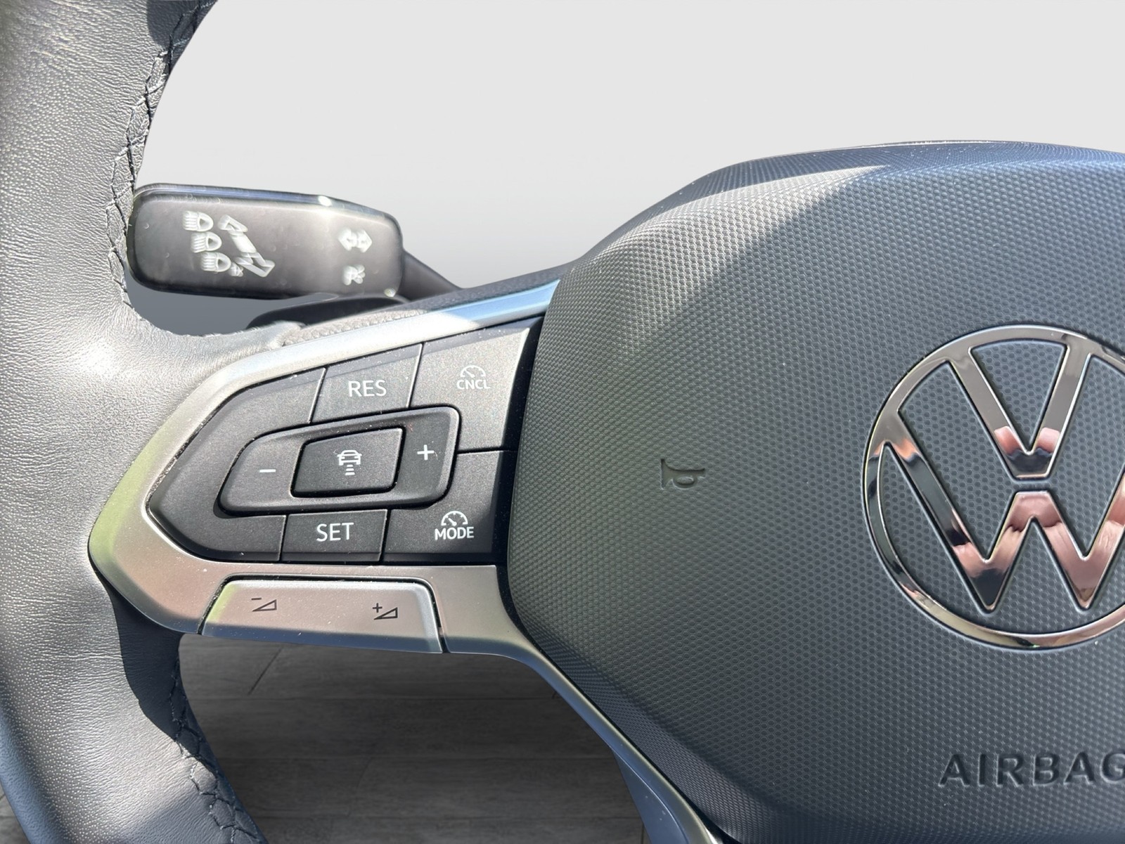 Volkswagen Golf Variant VIII 1.5 eTSI LIFE AHK ACC CARPLAY