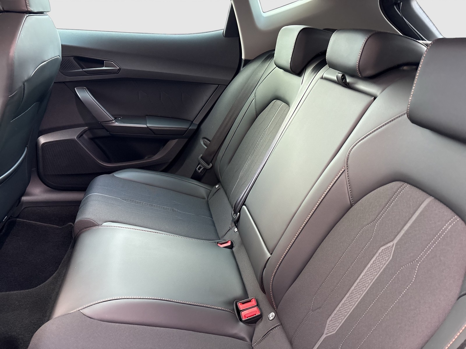 Cupra Formentor 1.5 ACC LM18 NAVI CARPLAY SITZHEIZUNG