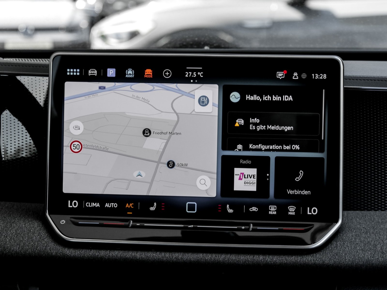 Volkswagen Tiguan 1.5 eTSI NEUES MODELL AHK CAM NAVI SITZHZ