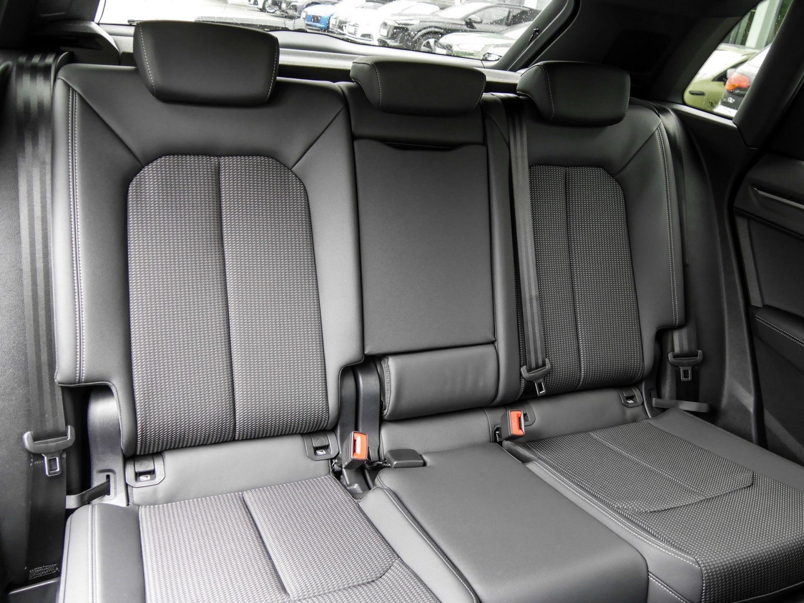 Audi Q3 35 S LINE SONOS AHK CAM ACC LM19 E-KLAPPE
