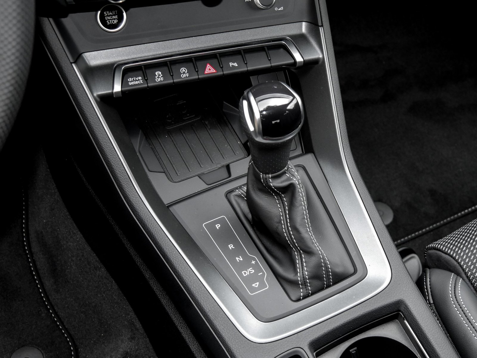 Audi Q3 35 S LINE SONOS AHK CAM ACC LM19 E-KLAPPE