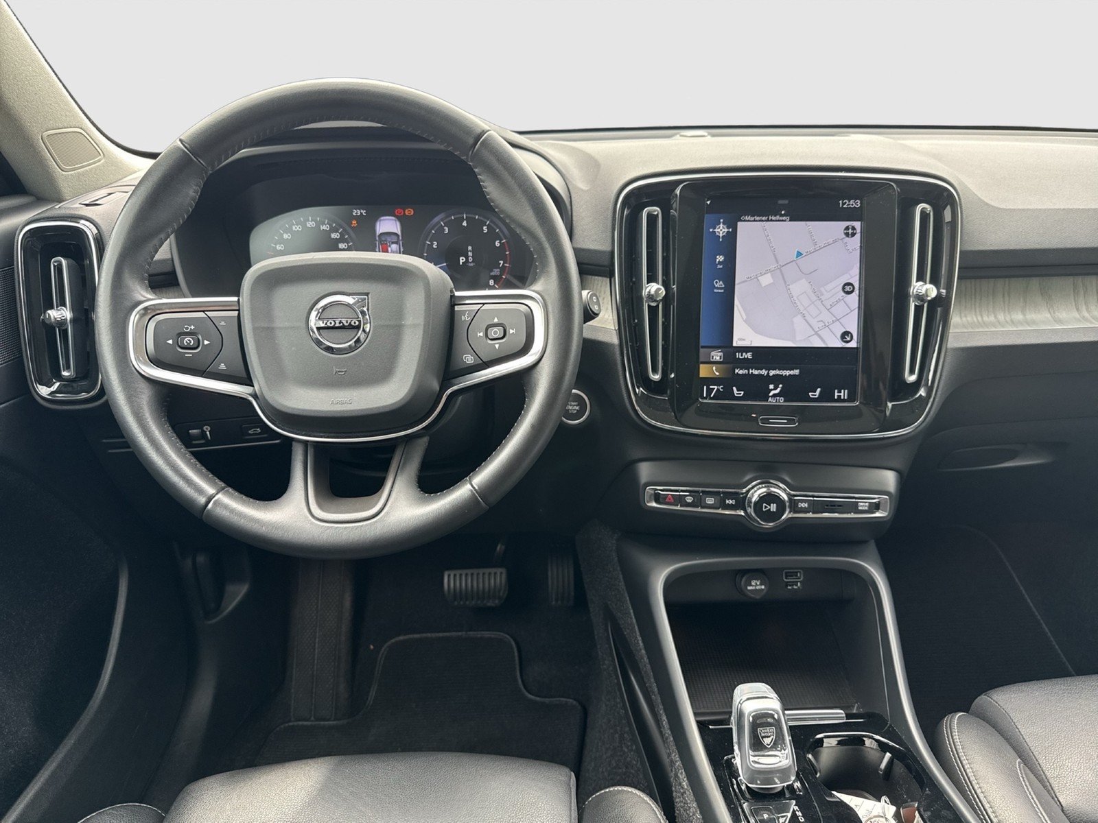 Volvo XC40 INSCRIPTION LEDER PANO KAMERA ALU19 NAVI