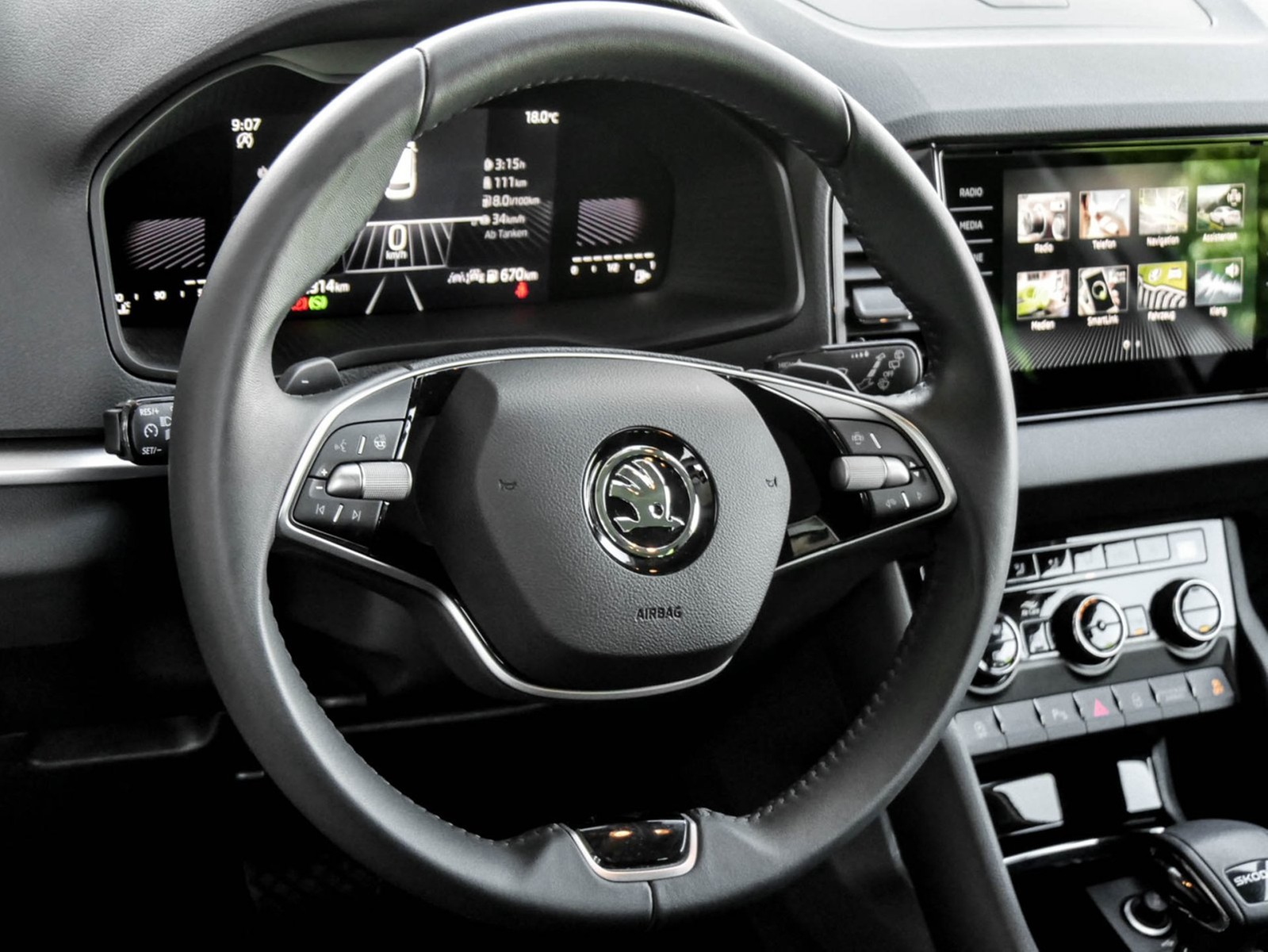 Skoda Karoq 1.5 SELECTION CAM ACC LM17 E-KLAPPE NAVI
