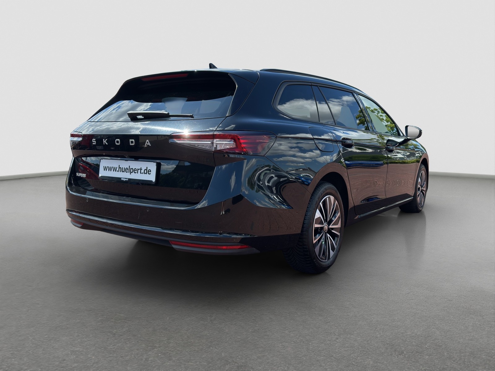 Skoda Superb Combi 1.5 eTSI SELECTION CAM ACC E-KLAPPE