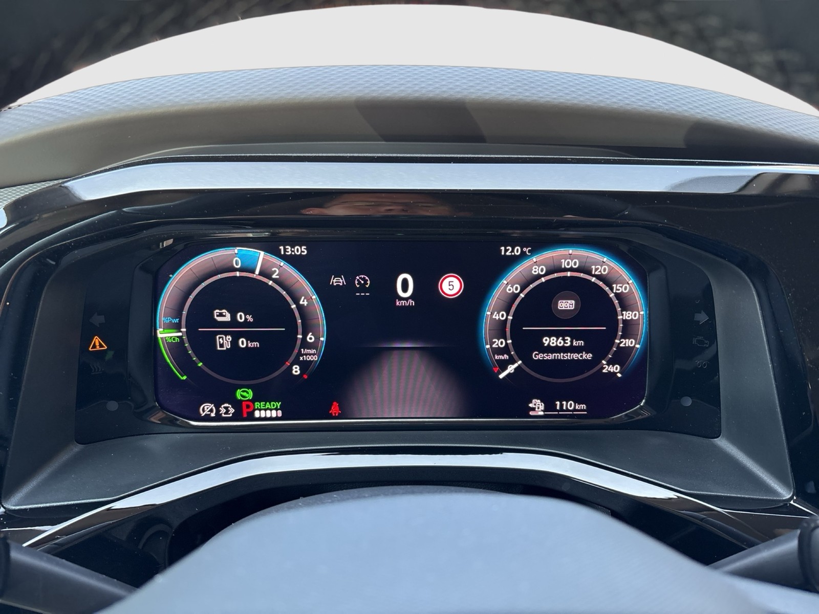 Volkswagen T7 California HYBRID Beach Tour 4M Navi StHZ 360°