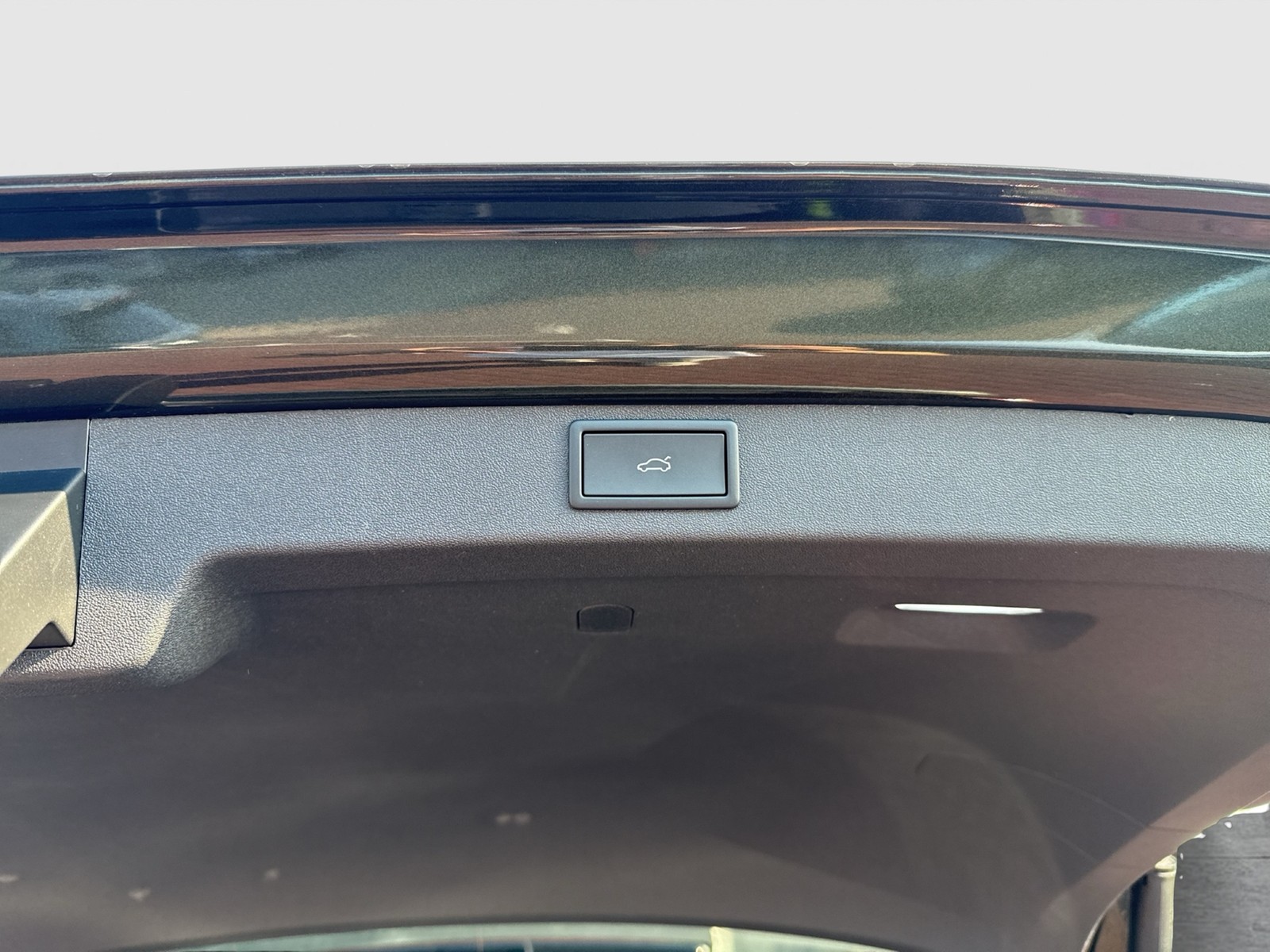 Skoda Enyaq 85 LOFT WÄRMEPUMPE AHK CAM ACC LM20 MATRIX
