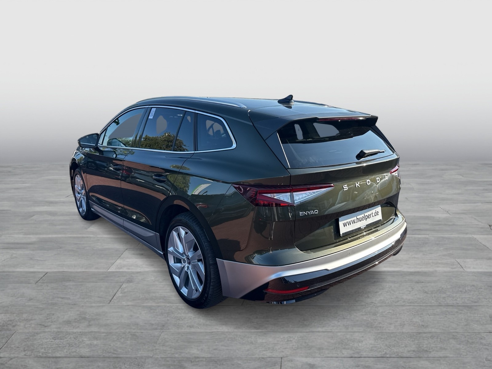 Skoda Enyaq 85 LOFT WÄRMEPUMPE AHK CAM ACC LM20 MATRIX